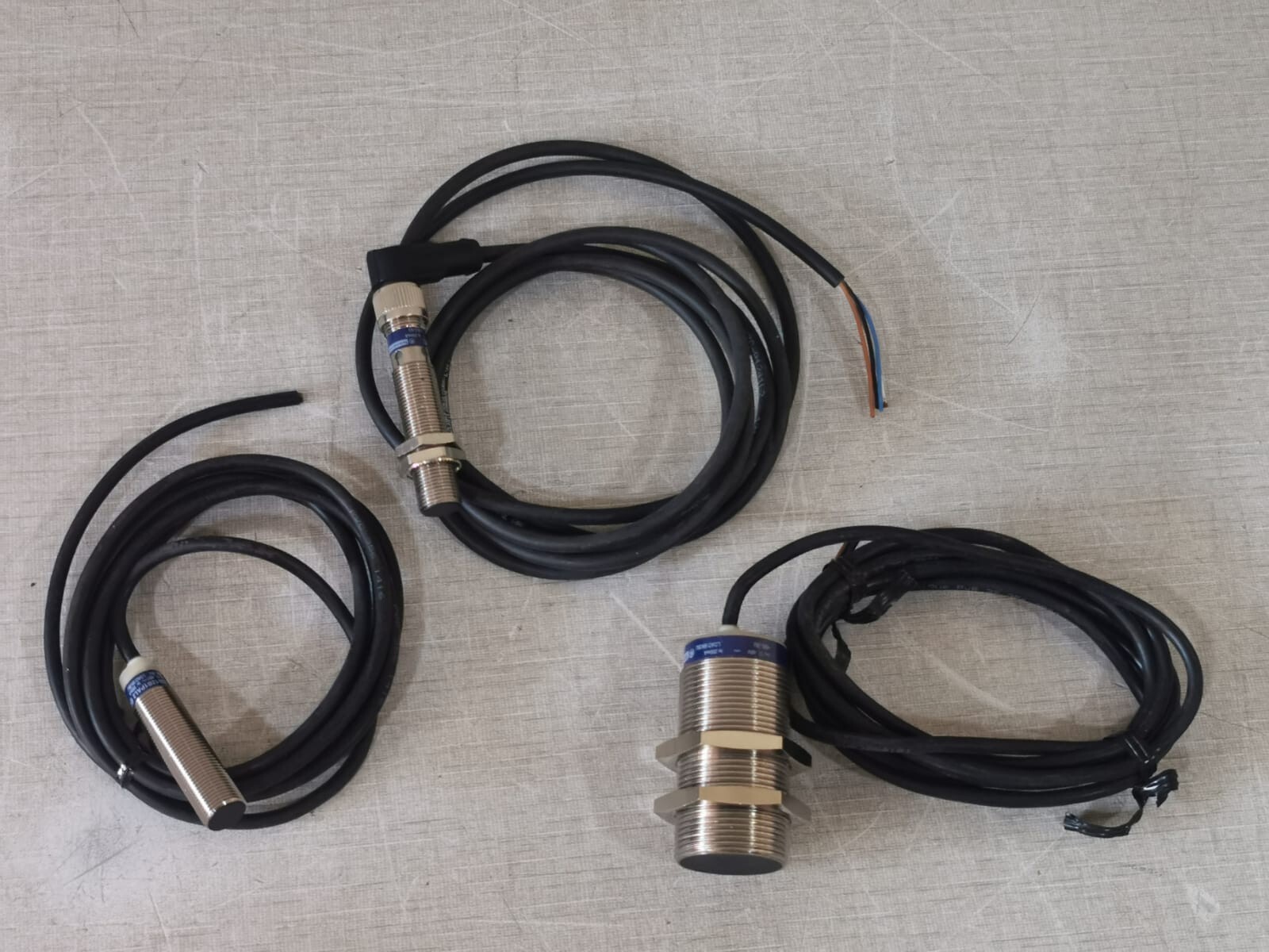 Schneider Electric XS630B1PAL2 TELEMECANIQUE XS630B1PAL2+ XS612B1PAM12 +XS612B1PAL2 Inductive Proximity Sensors 7