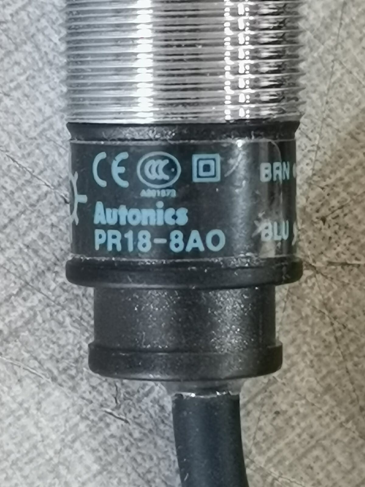 Autonics PR18-8A0 Autonics PR18-8A0 Proximity Switch Sensor 2