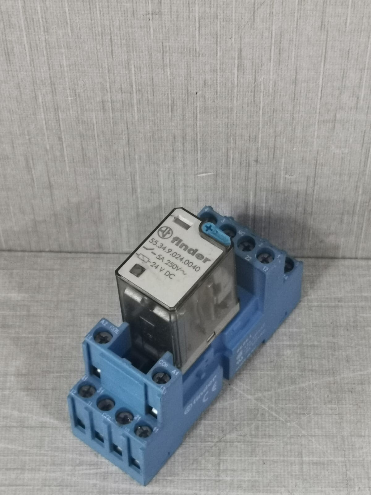Finder 55.34.9.024.0040 FINDER 55.34.9.024.0040 24 V DC RELAY 5