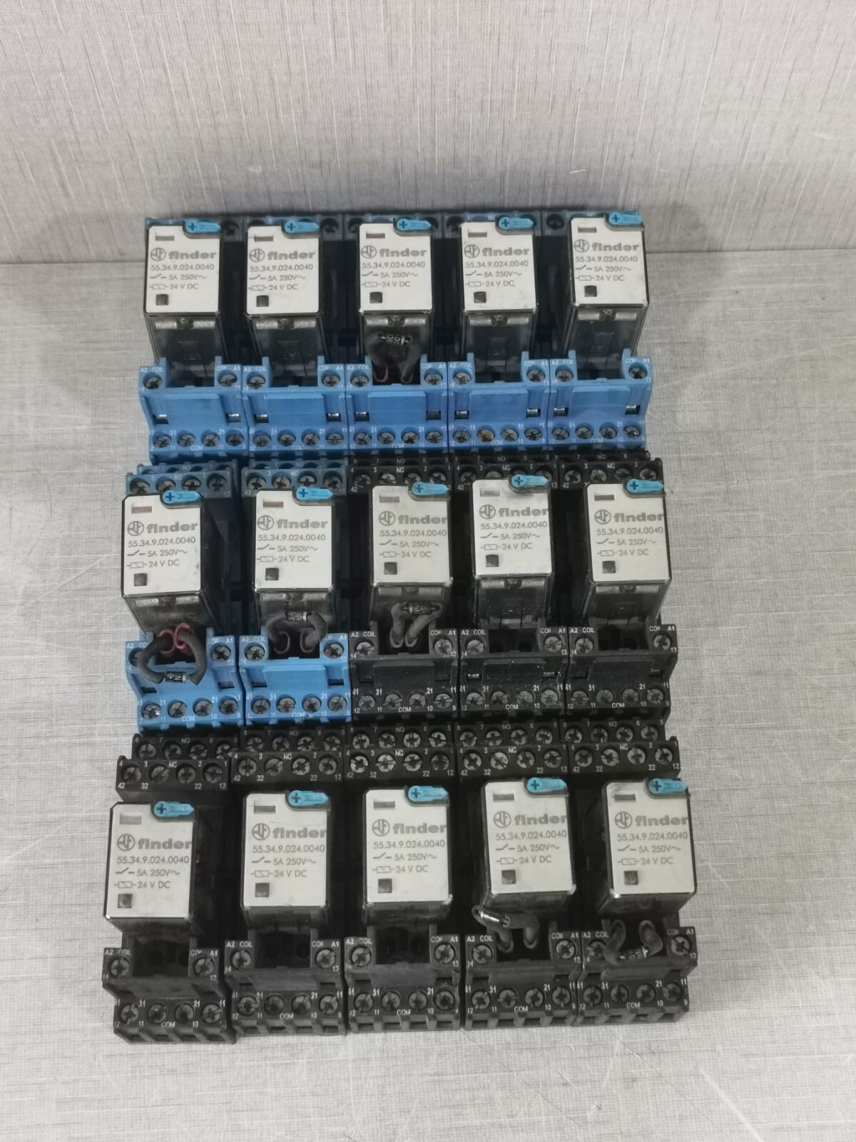 Finder 55.34.9.024.0040 FINDER 55.34.9.024.0040 24 V DC RELAY 9