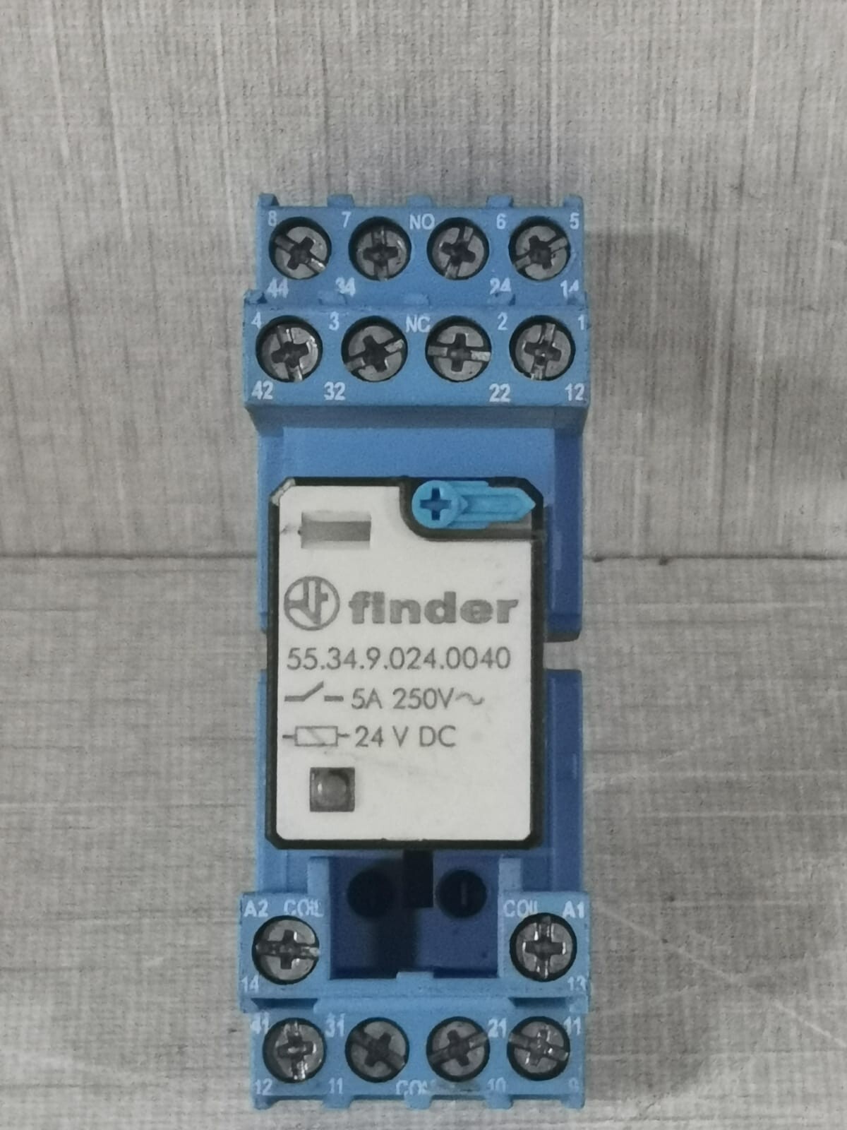 FINDER 55.34.9.024.0040 24 V DC RELAY