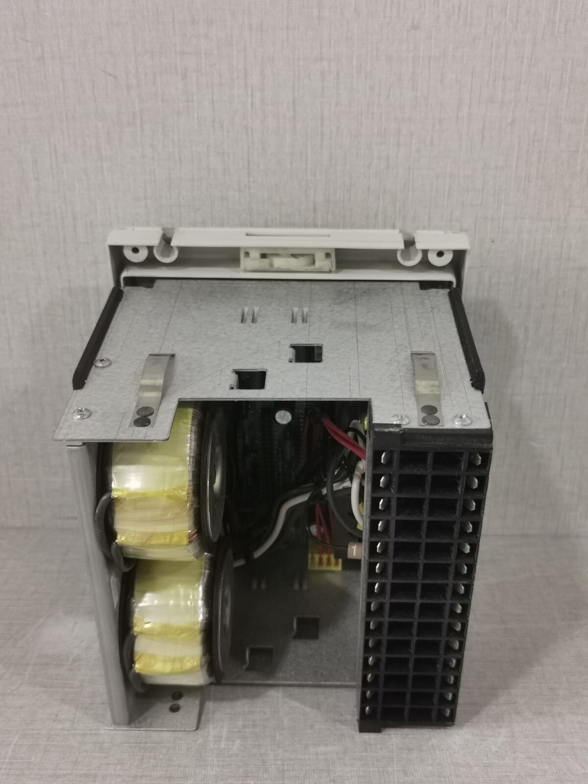 MiCOM AREVA P124 A11S0111 MiCOM AREVA P124 PROTECTION RELAY P124 A11S0111- Missing Back & Side Panel Cover 7