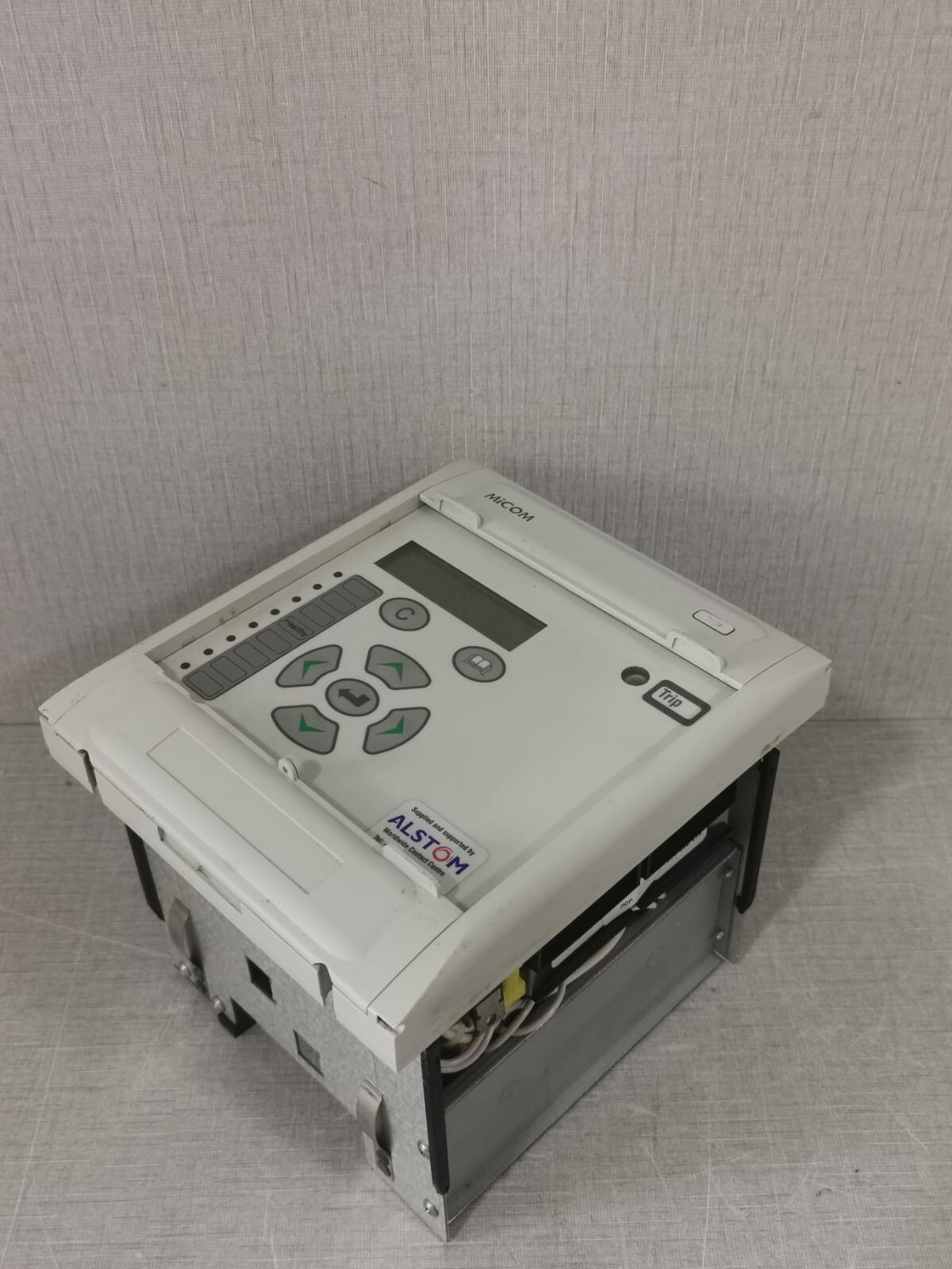 MiCOM AREVA P124 A11S0111 MiCOM AREVA P124 PROTECTION RELAY P124 A11S0111- Missing Back & Side Panel Cover 9