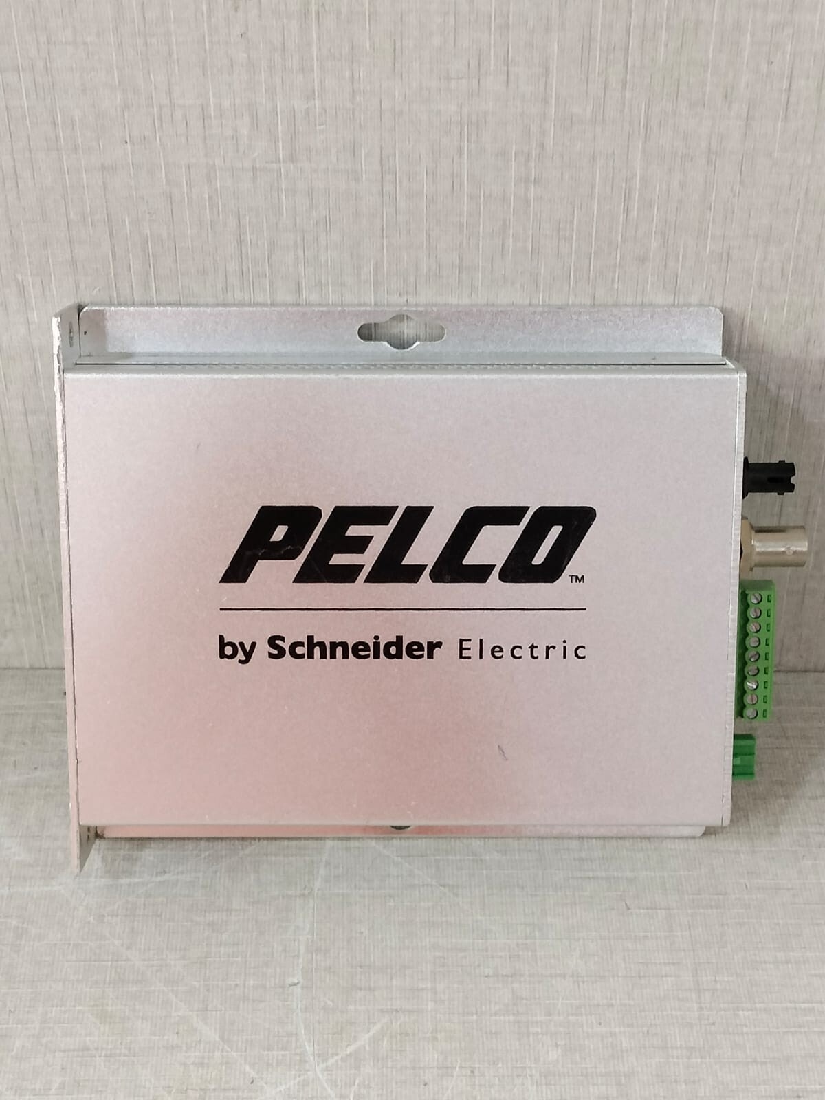 Pelco FRV10D1S1ST PELCO BY SCHNEIDER ELECTRIC FRV10D1S1ST VIDEO RECEIVER+2 WAY DATA/ UP THE COAX 3