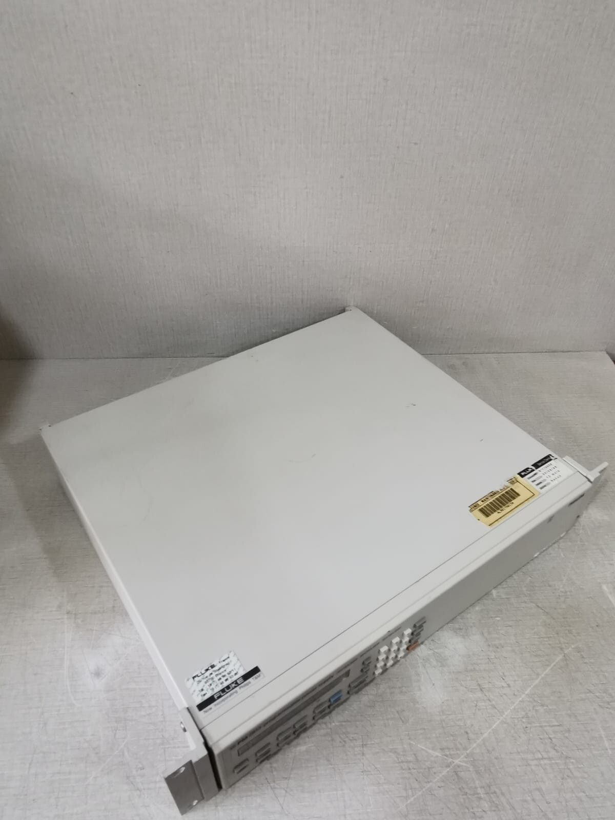 Fluke/Phillips PM2813 Fluke/Phillips PM2813 Programmable Power Supply 30V/10A/60W 6