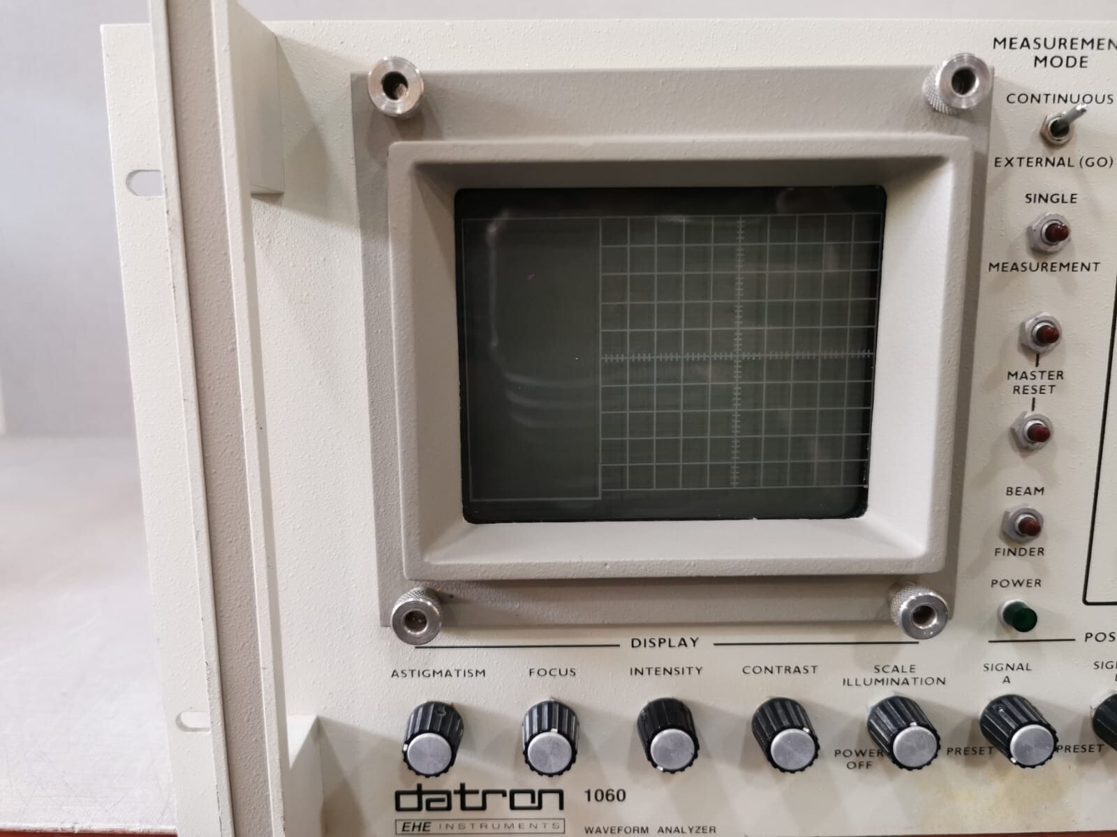 Wavetek 1060-S-1254 WAVETEK/DATRON 1060 1060-S-1254 WAVEFORM ANALYZER 2