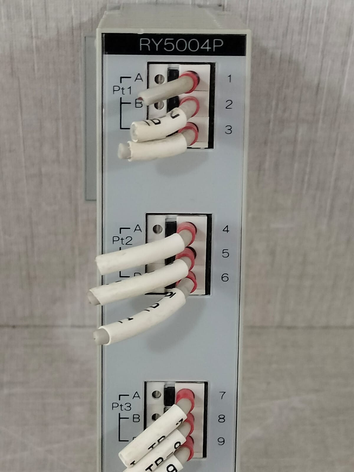 AZBIL RY5004P0000 AZBIL RY5004P/ RY5004P0000 MODULE CONTROLLER 2