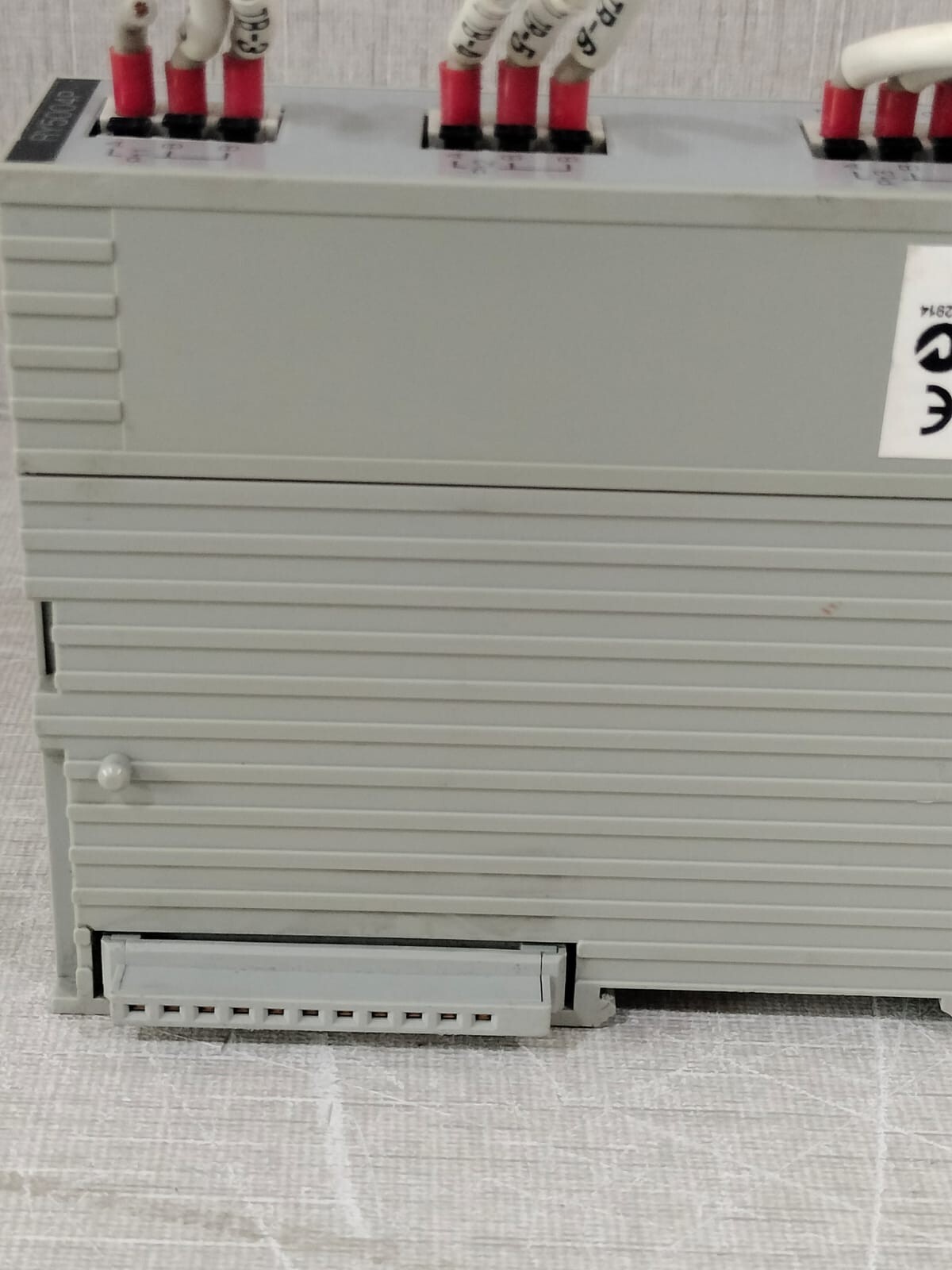 AZBIL RY5004P0000 AZBIL RY5004P/ RY5004P0000 MODULE CONTROLLER 6