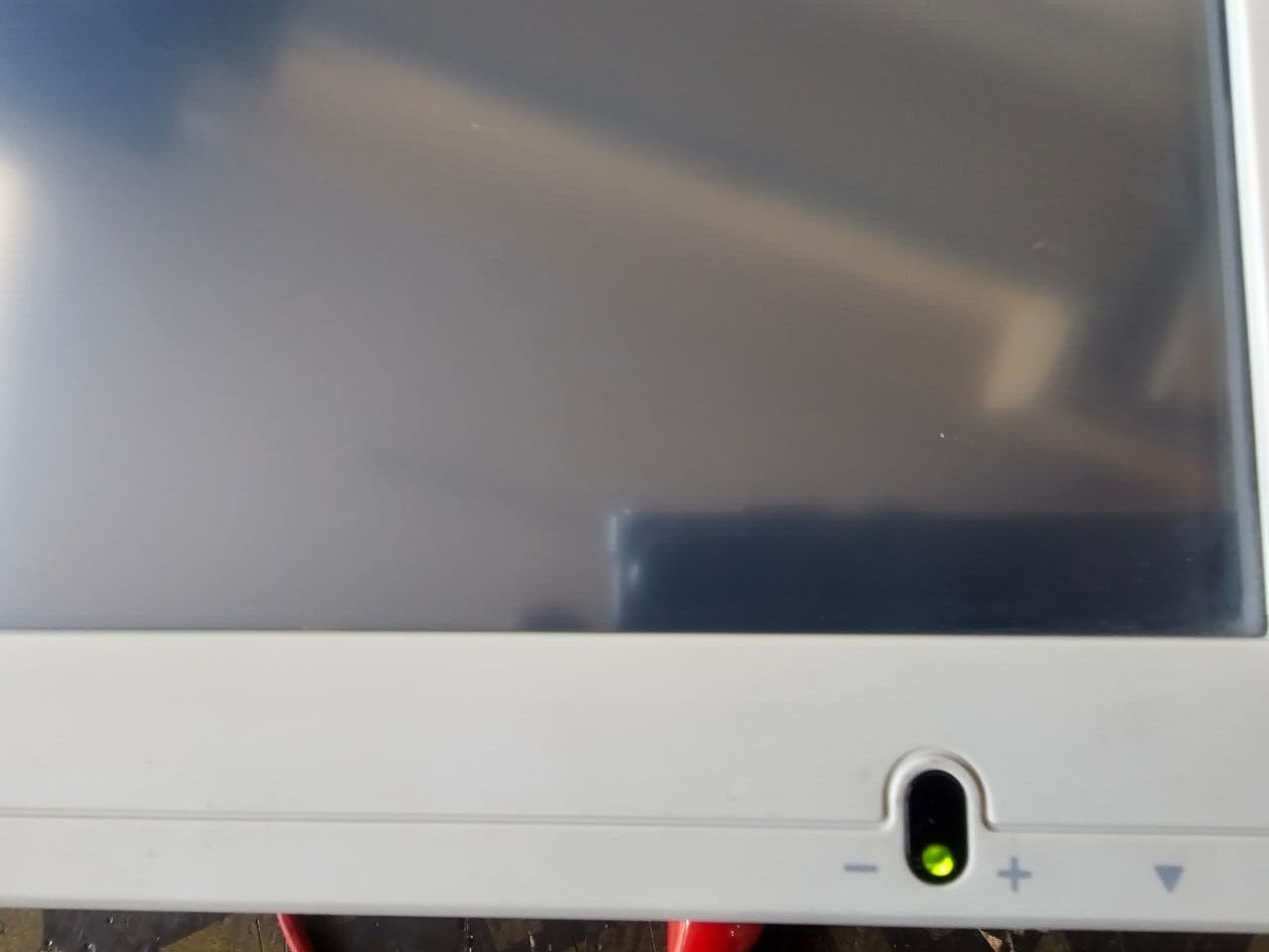 GVISION P15BX GVISION P15BX-OB / P15BX / P15BX-OB-93C2-AU43N-MQO2-A Touch Screen 12V 2