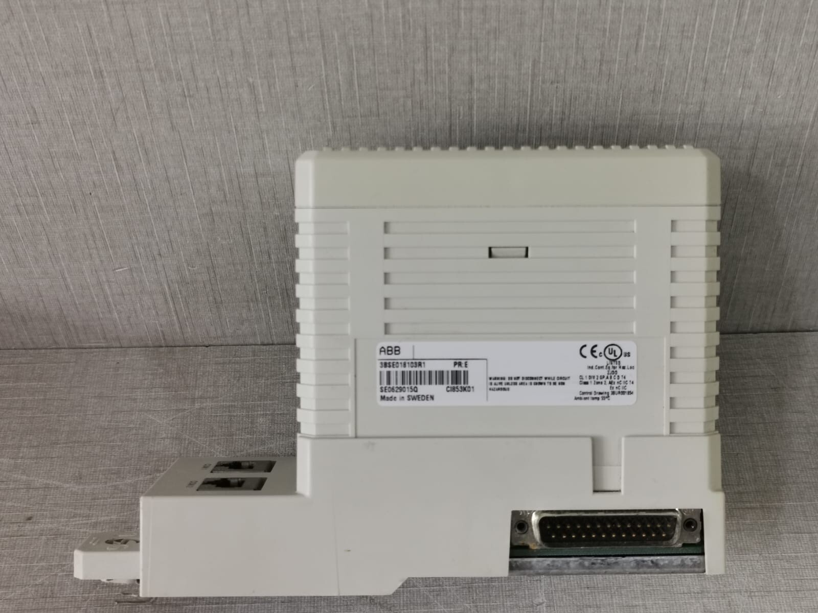 ABB 3BSE018103R1 ABB CI853K01 3BSE018103R1 COMMUNICATION MODULE 5