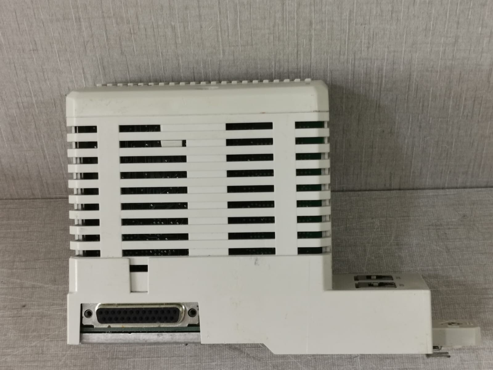 ABB 3BSE018103R1 ABB CI853K01 3BSE018103R1 COMMUNICATION MODULE 6