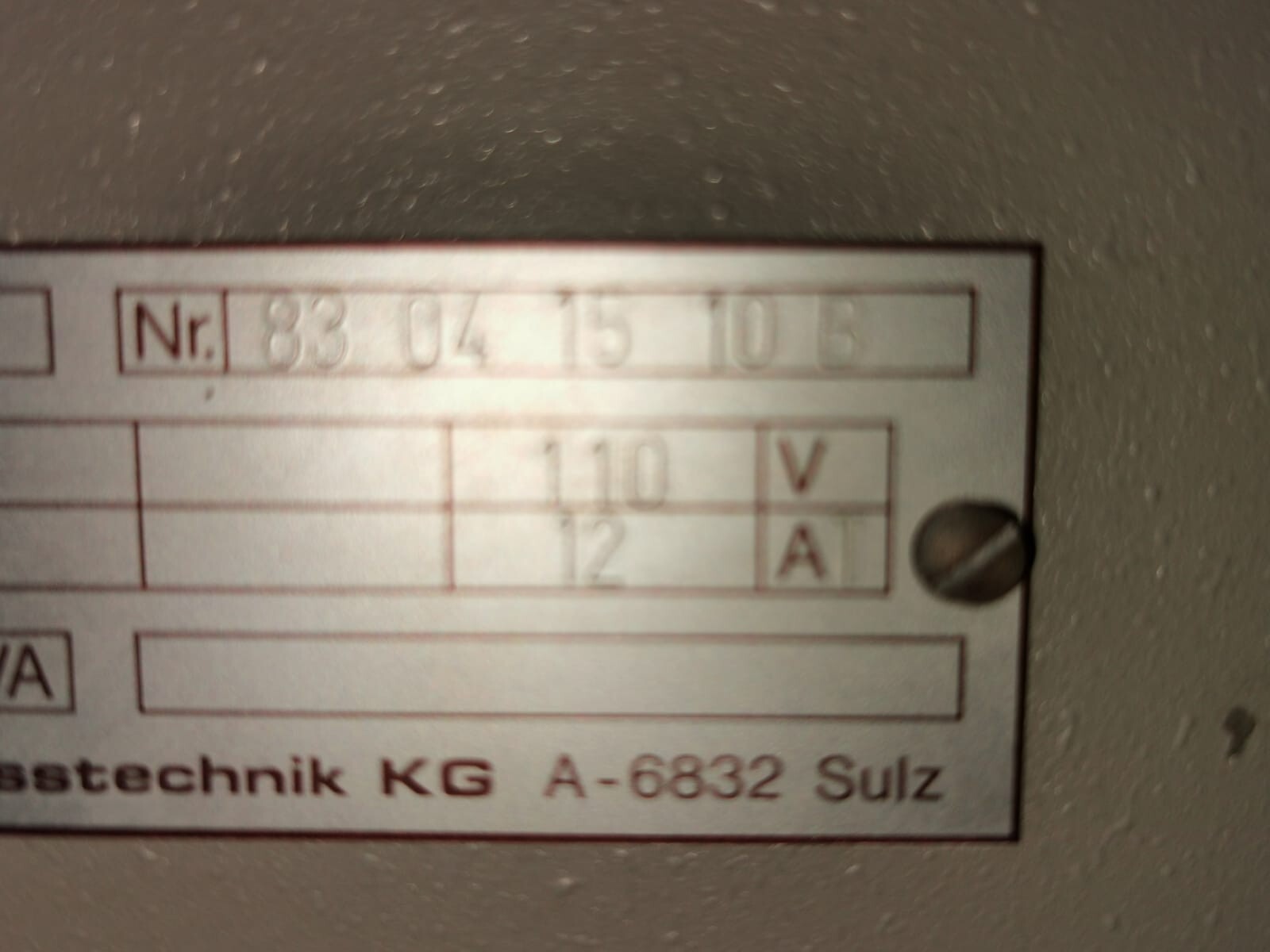BAUR PGK-1OO HB BAUR PRüF-u MESSTECHNIK KG A-6832 Sulz PGK-1OO HB 60Hz 880VA 6