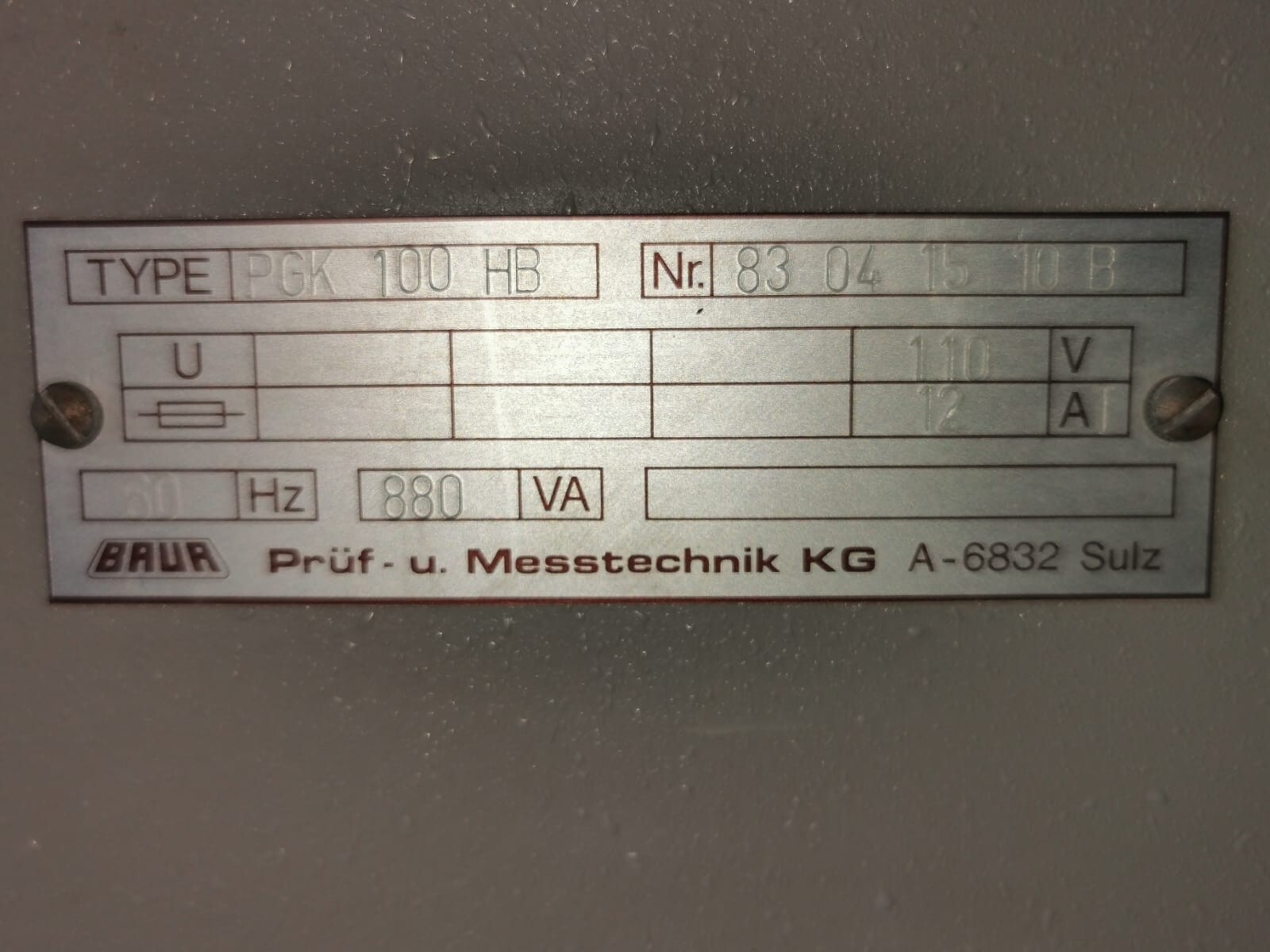 BAUR PGK-1OO HB BAUR PRüF-u MESSTECHNIK KG A-6832 Sulz PGK-1OO HB 60Hz 880VA 7