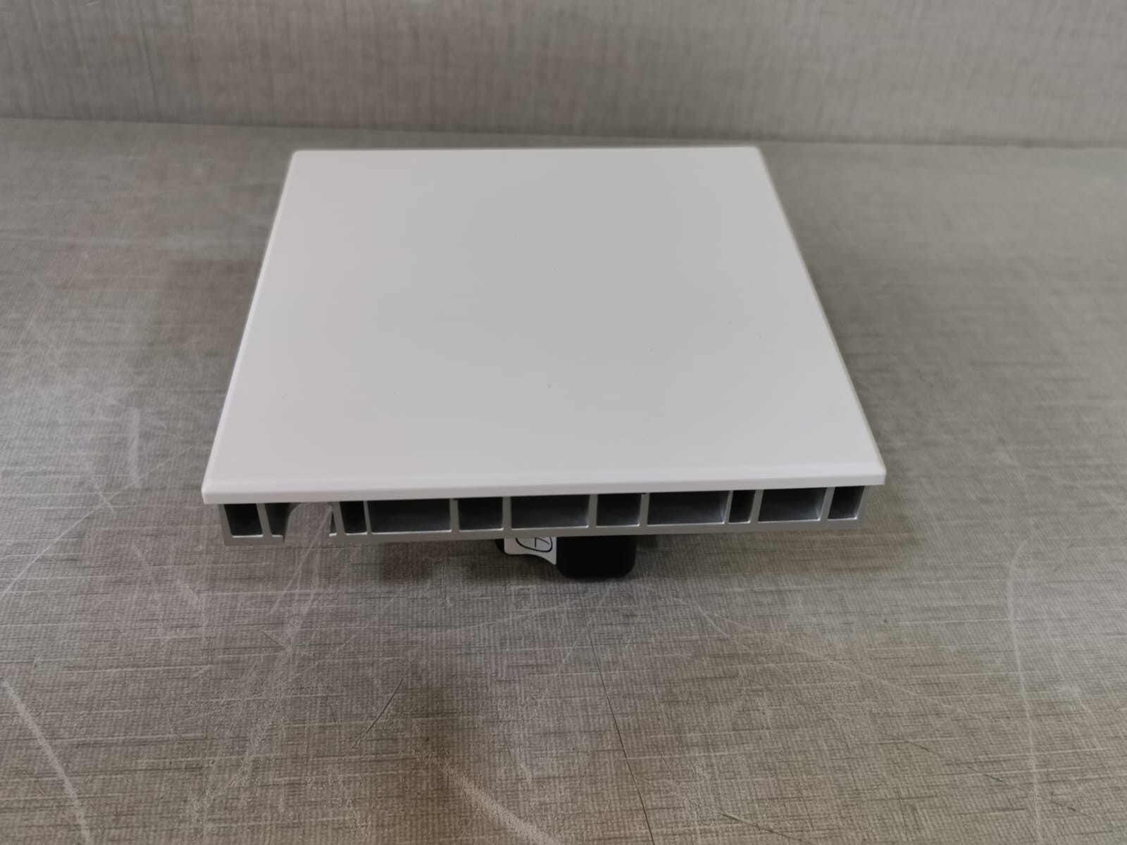 Lutron LUT-LBX-CE LUTRON LUT-LBX-CE Synthetic Minimum Load 6