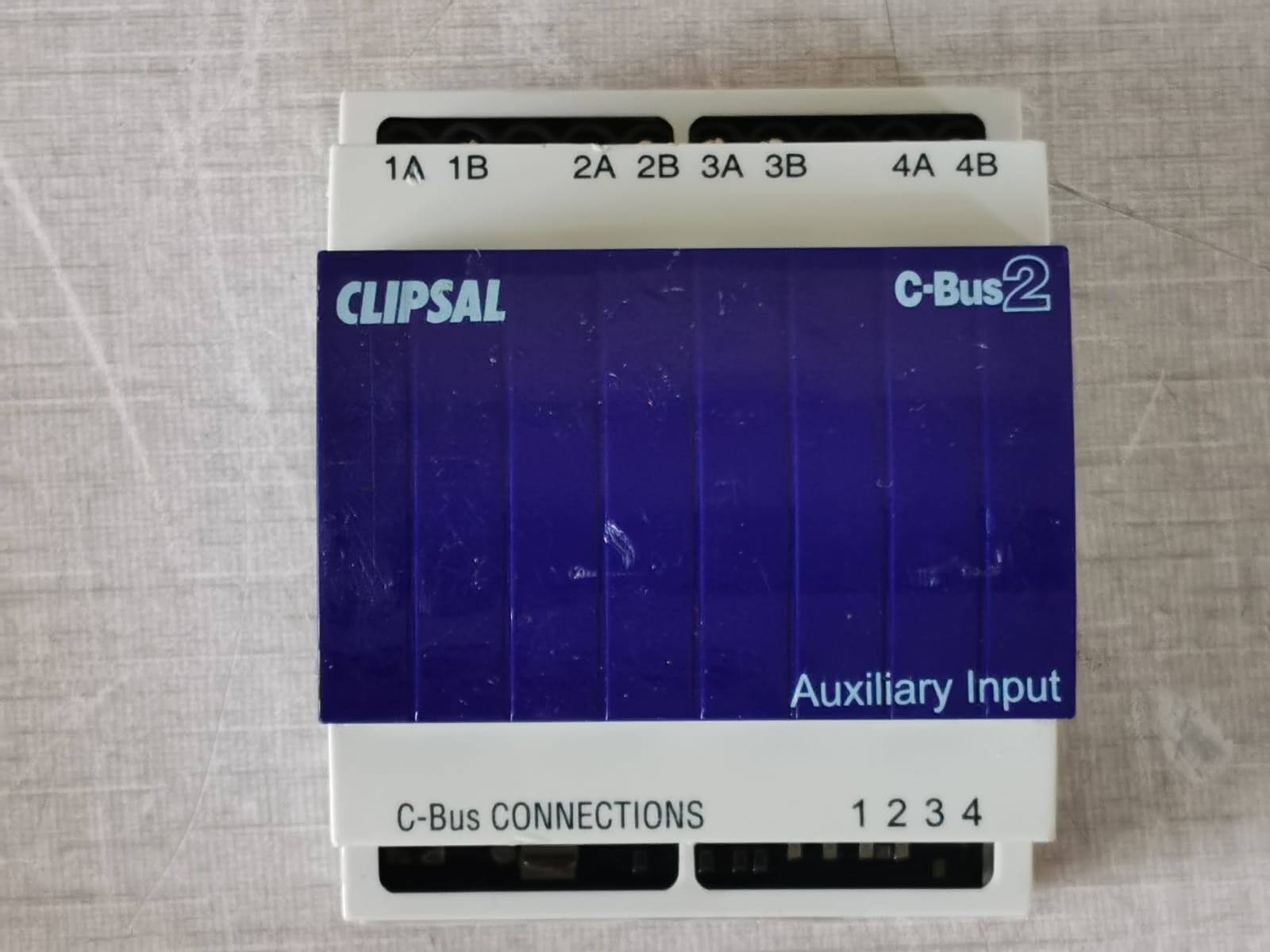 CLIPSAL L5504AUX CLIPSAL L5504AUX C-Bus2 Auxillary Switch Input Unit 2