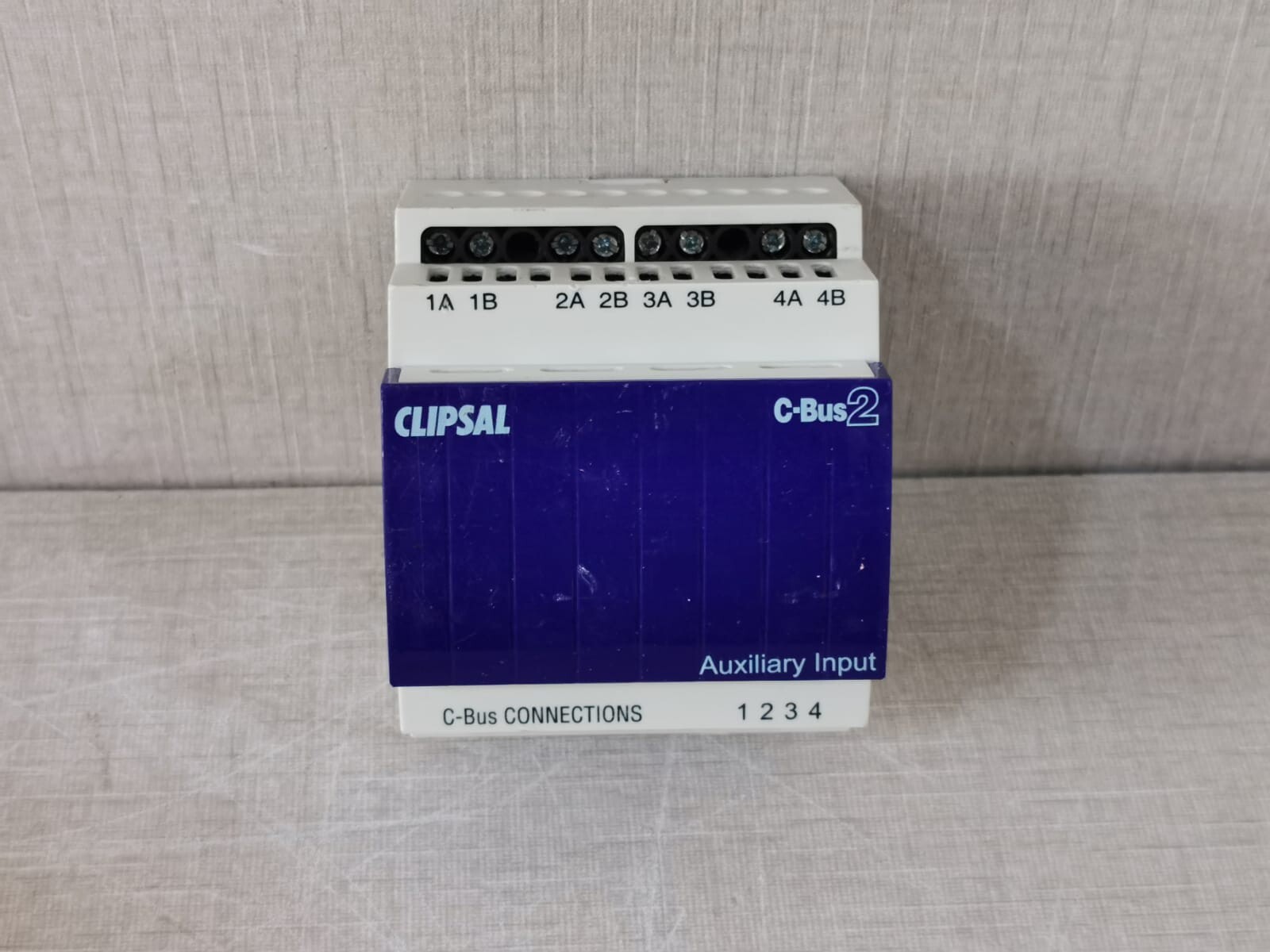 CLIPSAL L5504AUX C-Bus2 Auxillary Switch Input Unit
