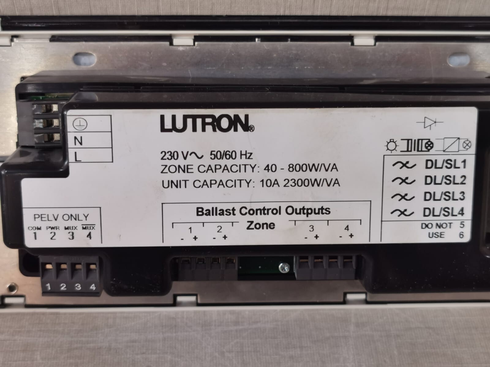 Lutron LUTRON LUTRON GRAFIKintegrale 4 ZONE LIGHTING CONTROL SYSTEM WITH DAMAGE PART 3
