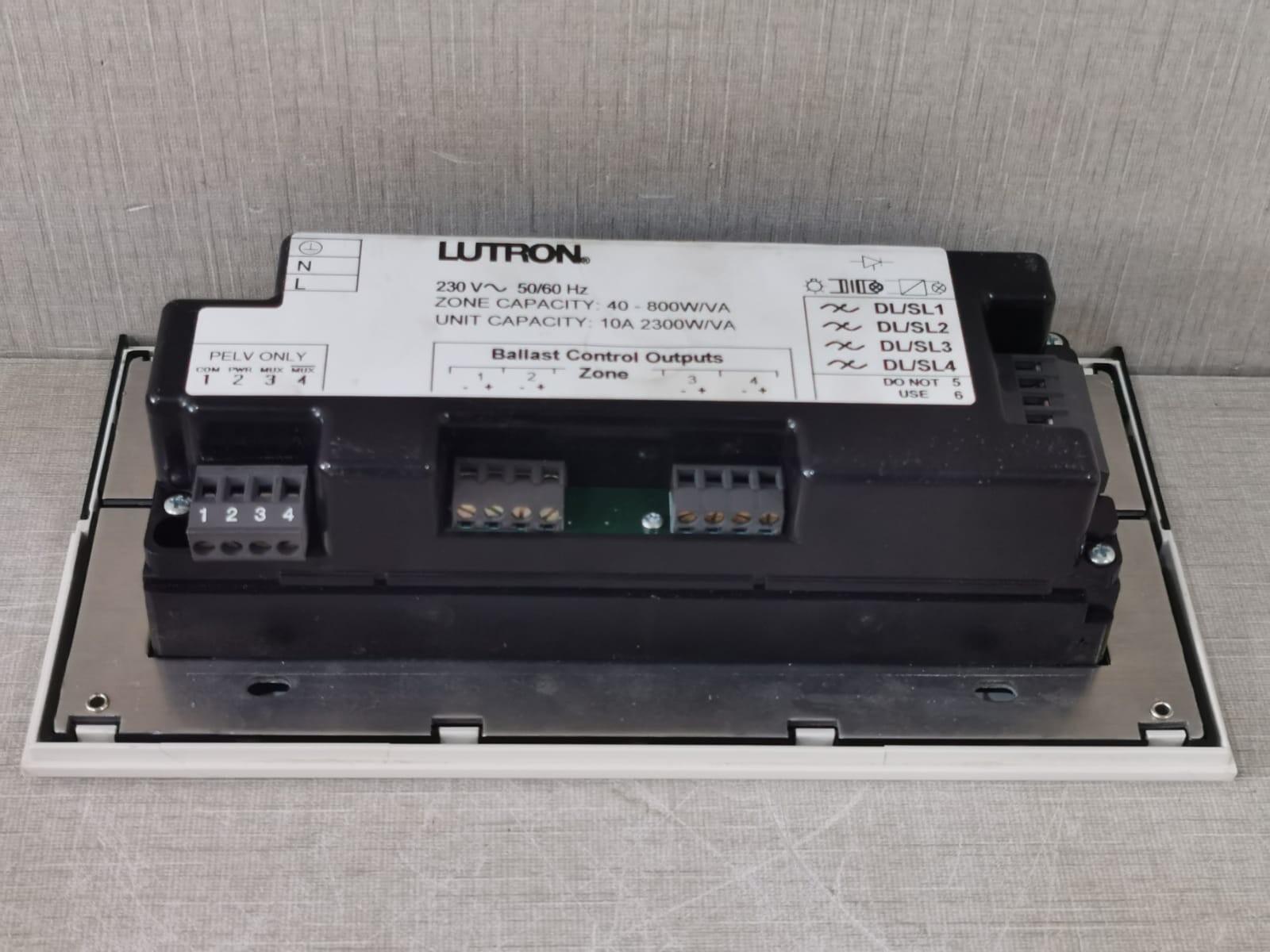 Lutron LUTRON LUTRON GRAFIKintegrale 4 ZONE LIGHTING CONTROL SYSTEM WITH DAMAGE PART 9