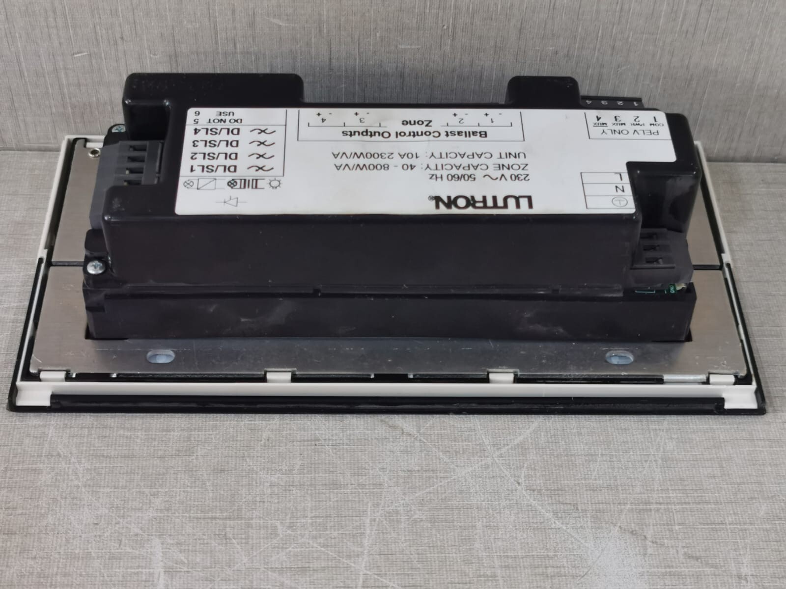 Lutron LUTRON LUTRON GRAFIKintegrale 4 ZONE LIGHTING CONTROL SYSTEM WITH DAMAGE PART 10