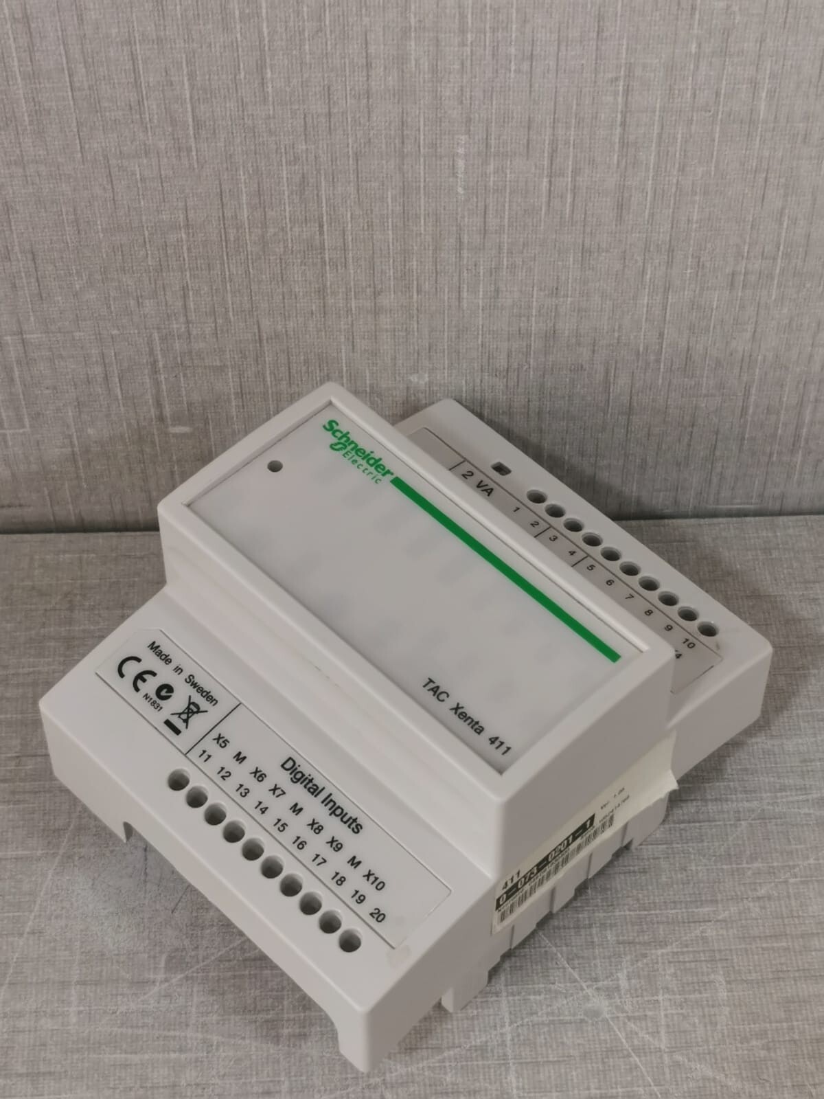 Schneider Electric 0-073-0201-1 Schneider Electric TAC Xenta 411 Digital Input Module 007302011 V1.05 -W/O Base 8