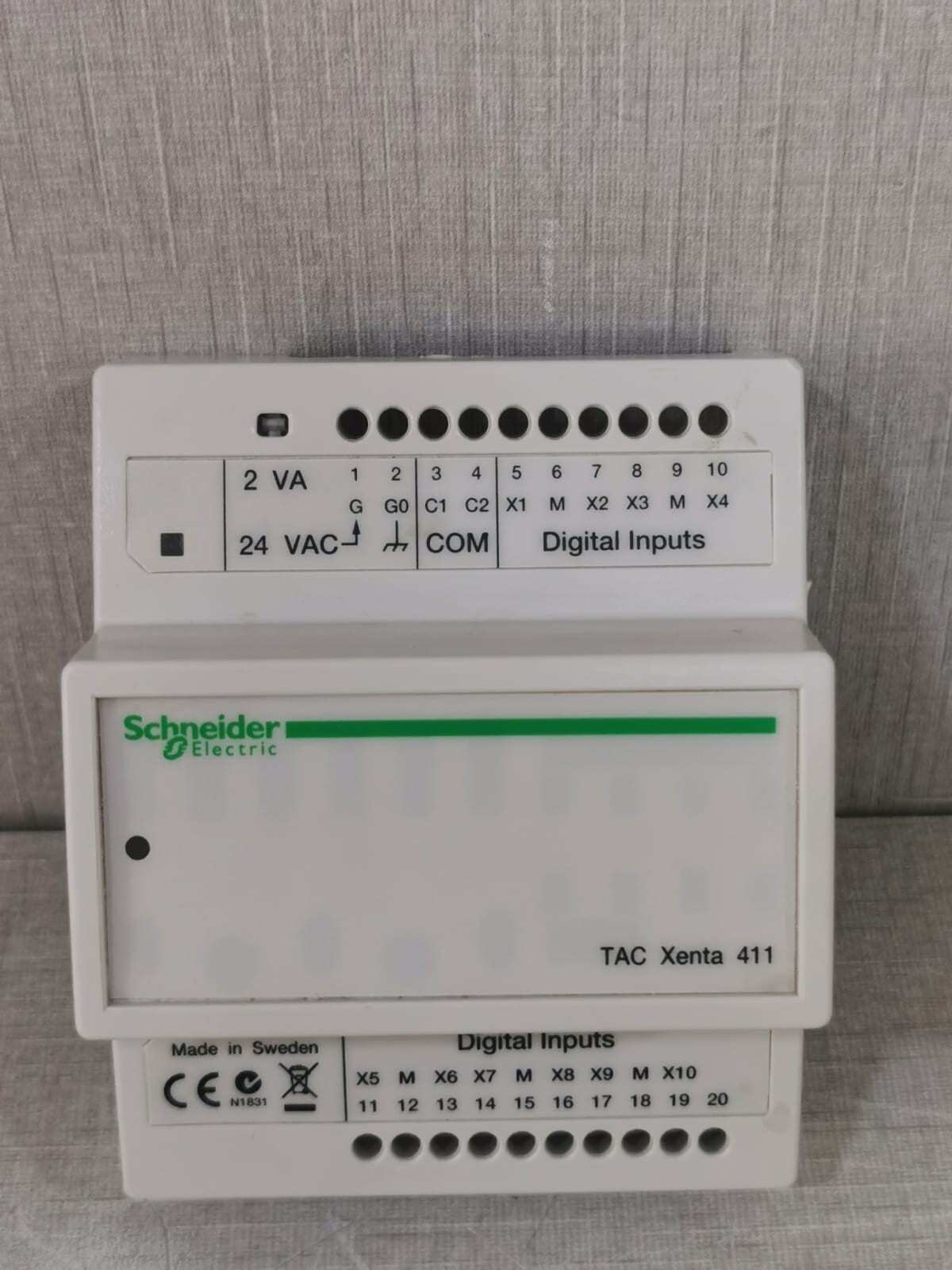 Schneider Electric TAC Xenta 411 Digital Input Module 007302011 V1.05 -W/O Base