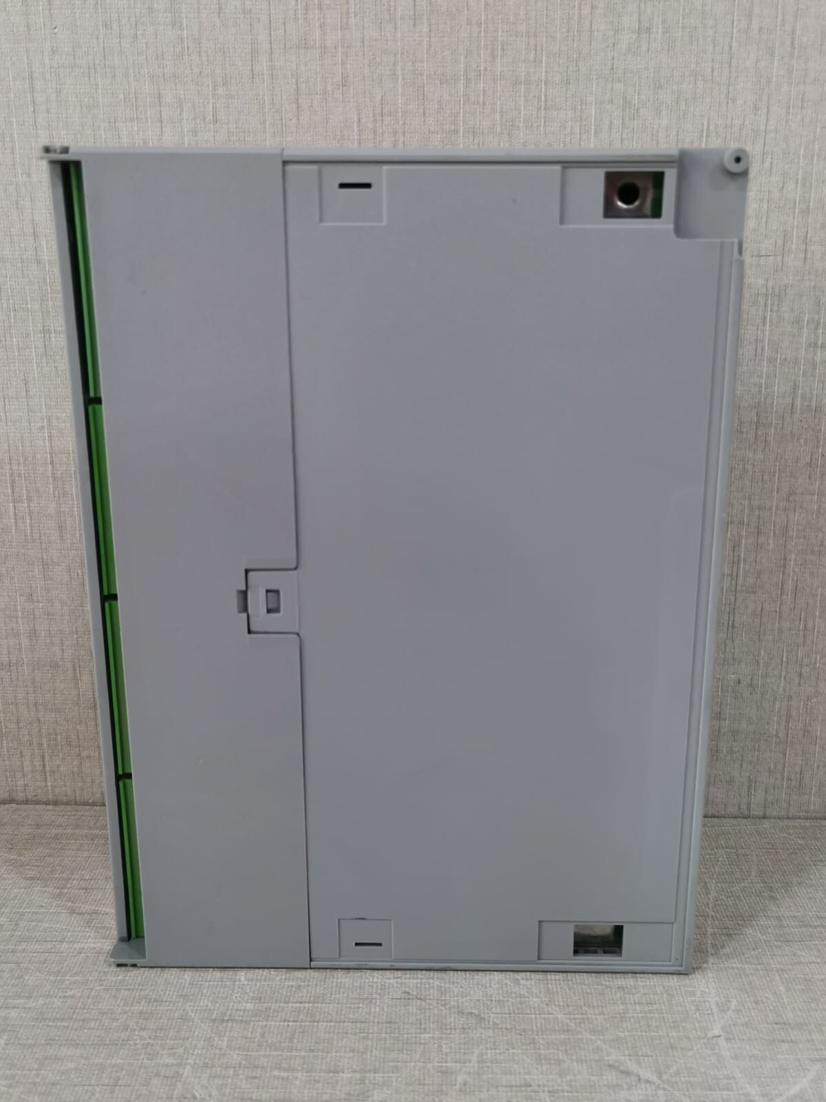 SCHLEICHER UBA-32 UBA32 SCHLEICHER UBA 32/2A (D) 31409245 DIGITAL OUTPUT MODULE 32x24VDC 2A 9