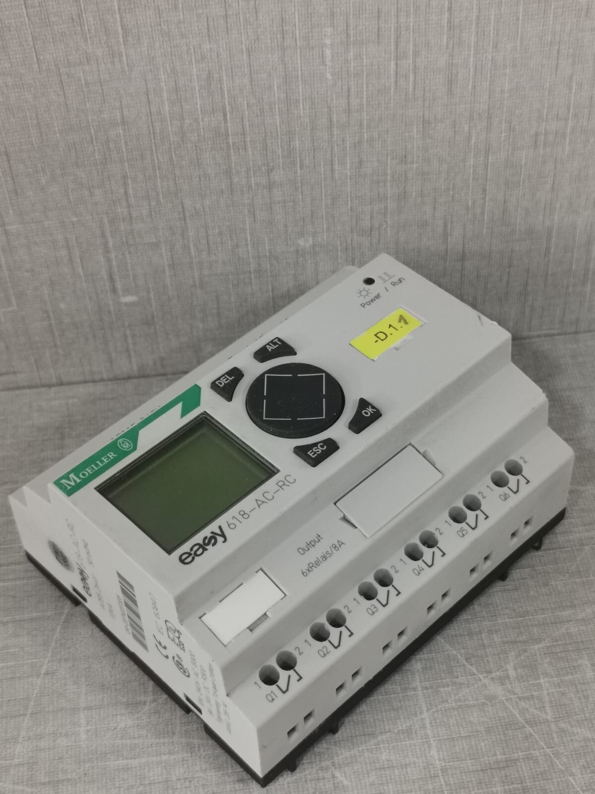 Eaton EASY-618 MOELLER EASY 618-AC-RC CONTROL RELAY 10 VA 50-60Hz 7