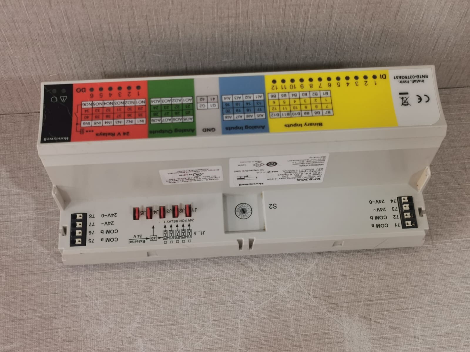 Honeywell AC-50 Honeywell XF830A I/O Modules 24VDC/AC, 50/60Hz max., 4-6VA 8