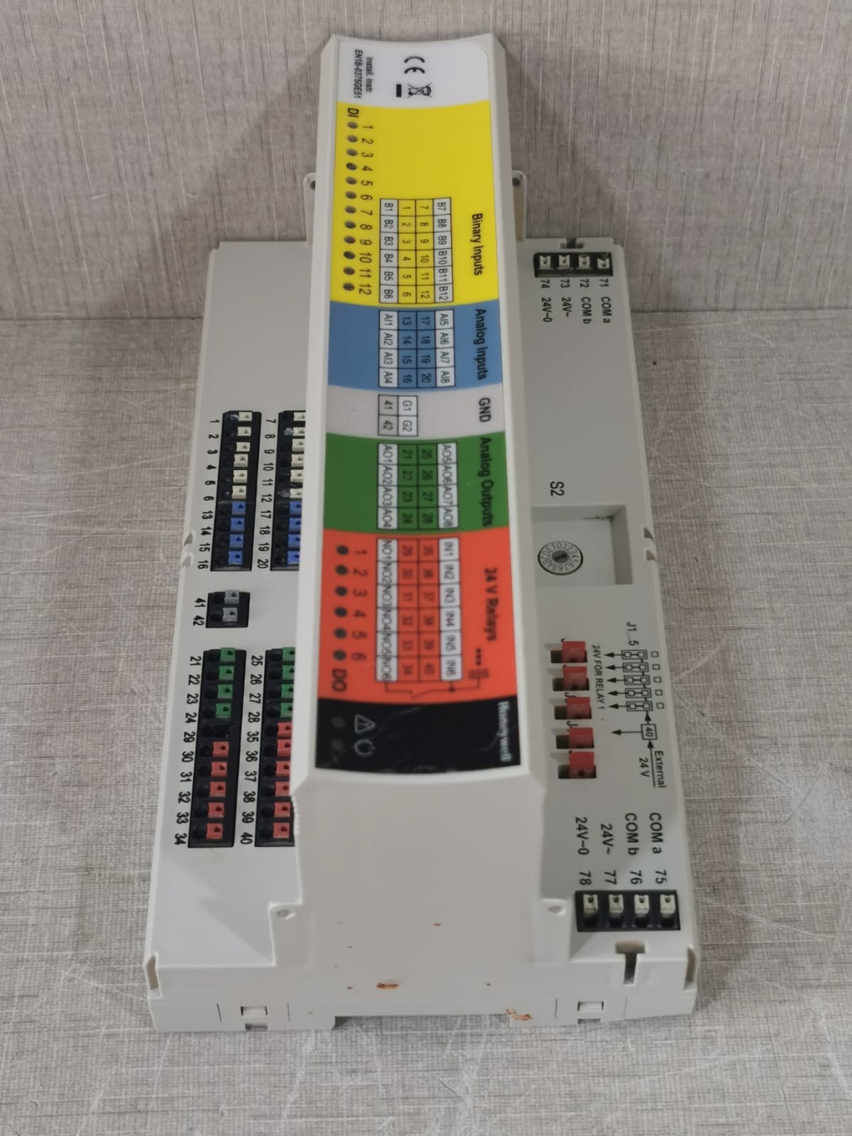 Honeywell AC-50 Honeywell XF830A I/O Modules 24VDC/AC, 50/60Hz max., 4-6VA 9