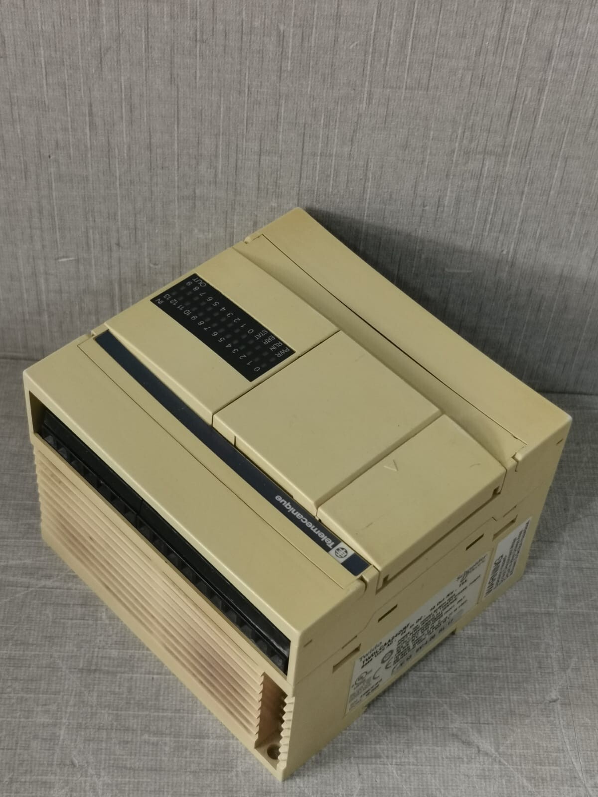 Telemecanique TWDLCAA24DRF Telemecanique By Schneider TWDLCAA24DRF Compact Base PV:13 SV:4.20 RL:17 6