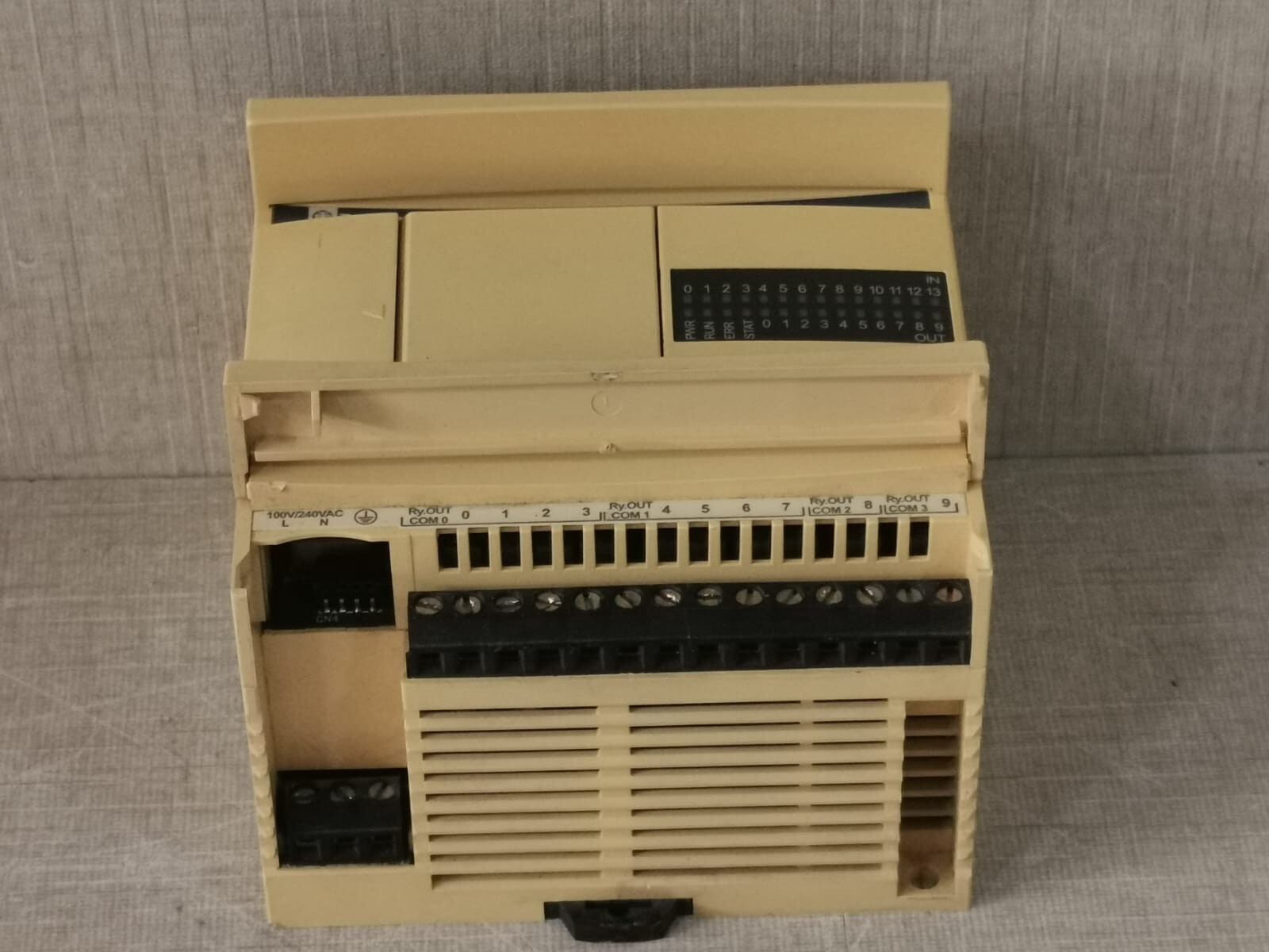 Telemecanique TWDLCAA24DRF Telemecanique By Schneider TWDLCAA24DRF Compact Base PV:13 SV:4.20 RL:17 7
