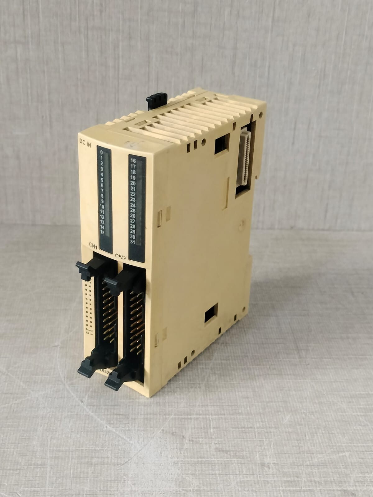 Schneider Electric TM2DD3I2DK SCHNEIDER ELECTRIC MODICON TM2DD3I2DK INPUT MODULE 7