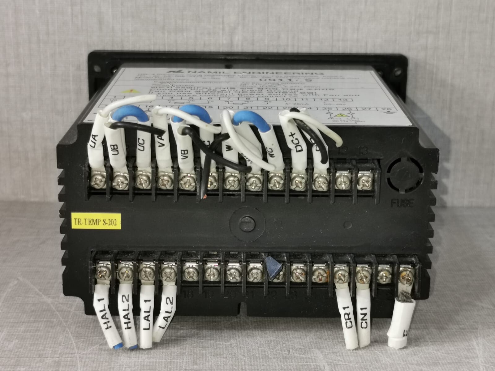 NAMIL ENGINEERING S-202 NAMIL ENGINEERING S-202 TEMPERATURE CONTROLLER AC85-265V DC100-300V 9