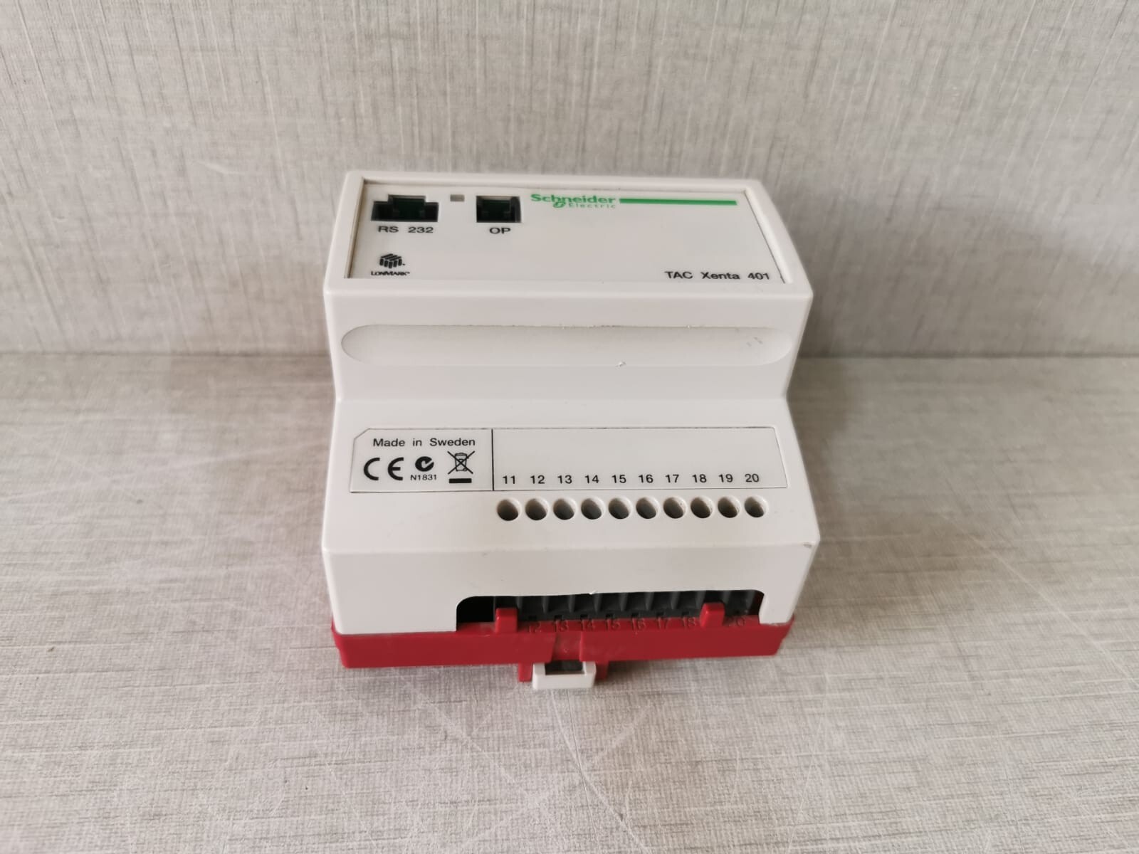 Schneider Electric XENTA-401 Schneider Electric LonMark TAC Xenta 401 / 007301012 7