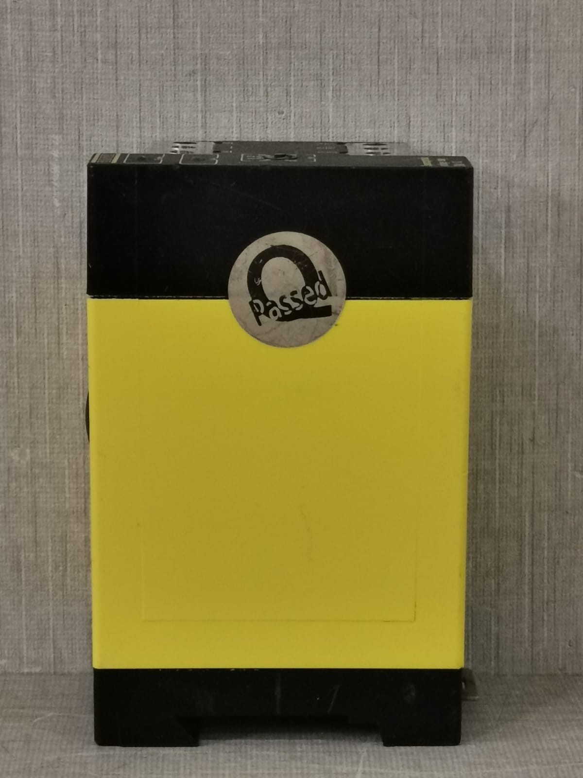 BENDER B932802 BENDER SUA143 B932802 VOLTAGE RELAY 6