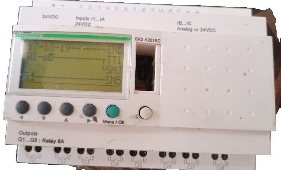 Schneider Electric SR2 A201BD SCHNEIDER ELECTRIC SR2 A201BD COMPACT SMART RELAY ZELIO LOGIC 24VDC 3