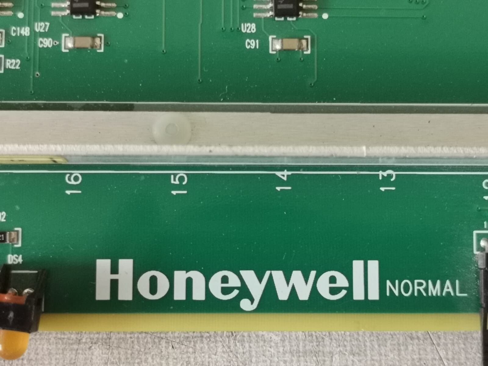 Honeywell 51306673-100 HONEYWELL 51306673-100 EPNI CARD FOR DCS 3