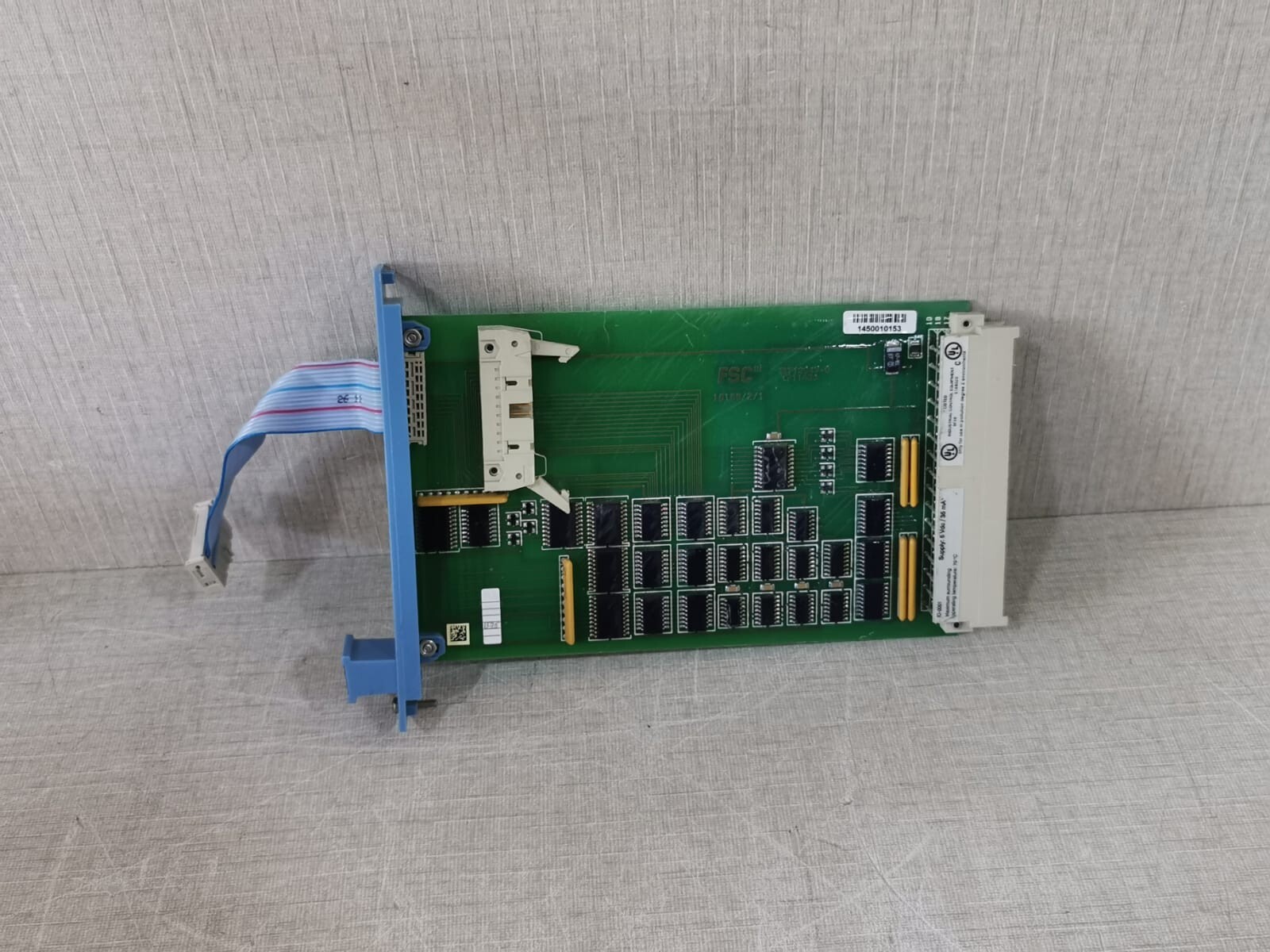 Honeywell IO-0001 CC V1.0 Honeywell IO-0001 Extender Module CC V1.0 - Slightly Damaged & Scratch 6