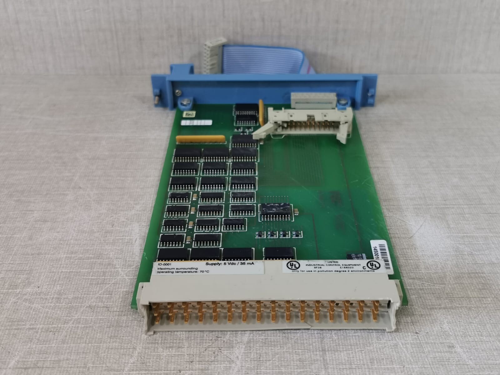 Honeywell IO-0001 CC V1.0 Honeywell IO-0001 Extender Module CC V1.0 - Slightly Damaged & Scratch 9