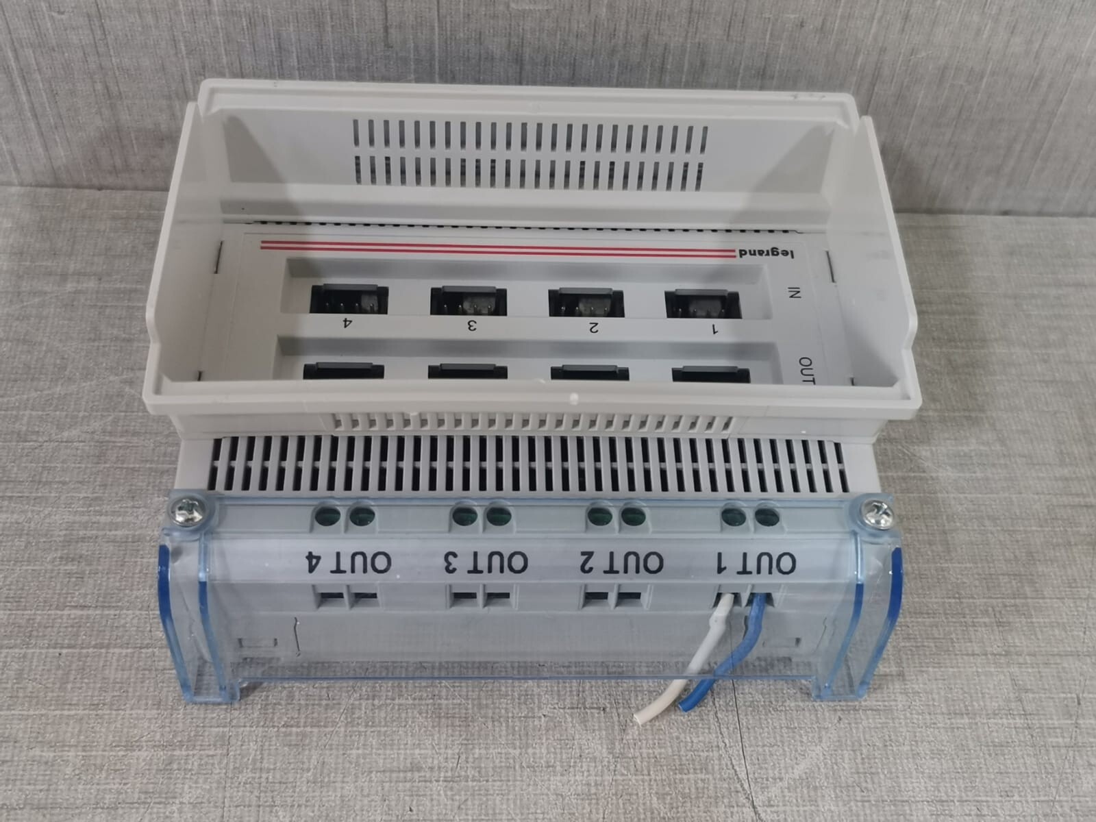 LEGRAND LG-573998 573998 LEGRAND SCS LG-573998 BUS AUDIO/VIDEO NODE - FOR MIXING SOURCES 3