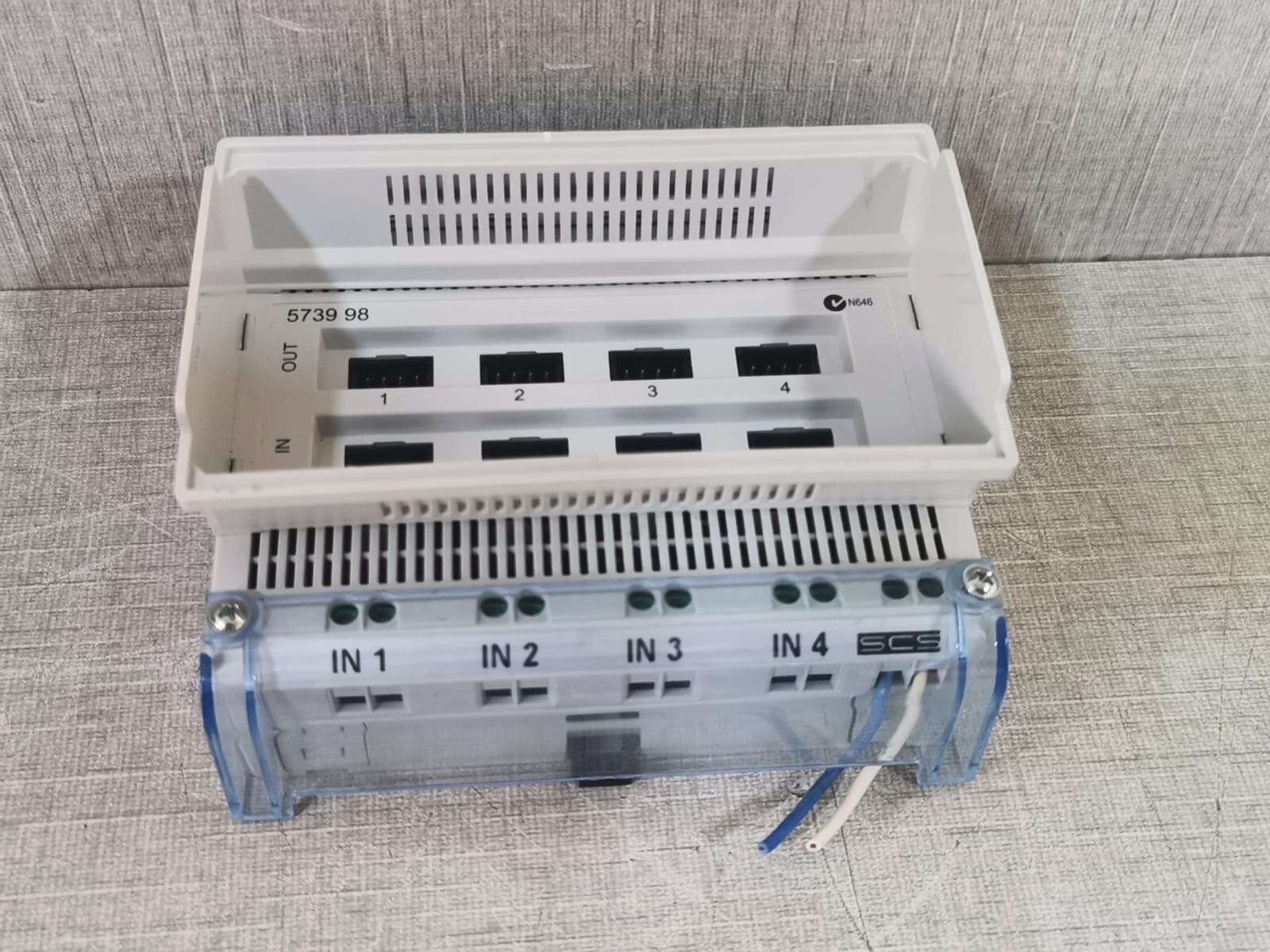 LEGRAND LG-573998 573998 LEGRAND SCS LG-573998 BUS AUDIO/VIDEO NODE - FOR MIXING SOURCES 4