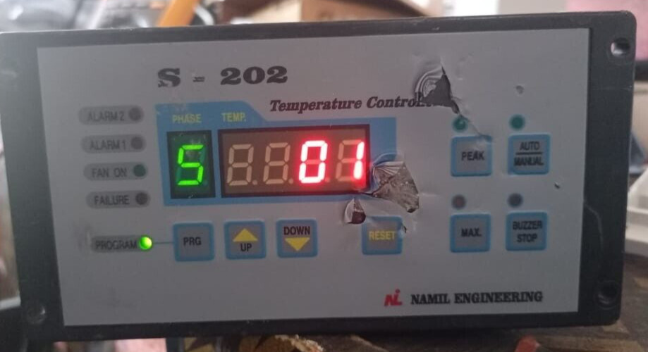 Unbranded S-202 NAMIL ENGINEERING S-202 TEMP. CONTROLLER - UNIT ONLY 7