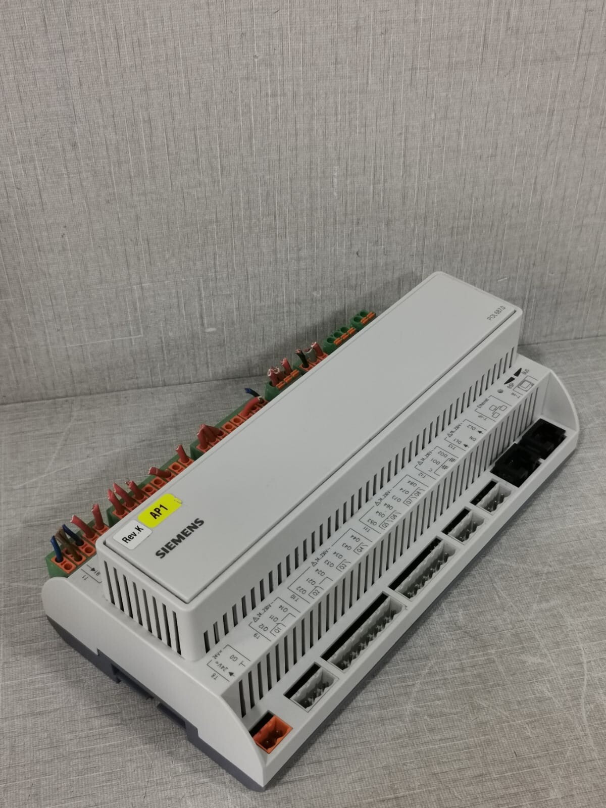 Siemens POL687.00/STD SIEMENS POL687.00/STD CLIMATIX HVAC CONTROLLER 10