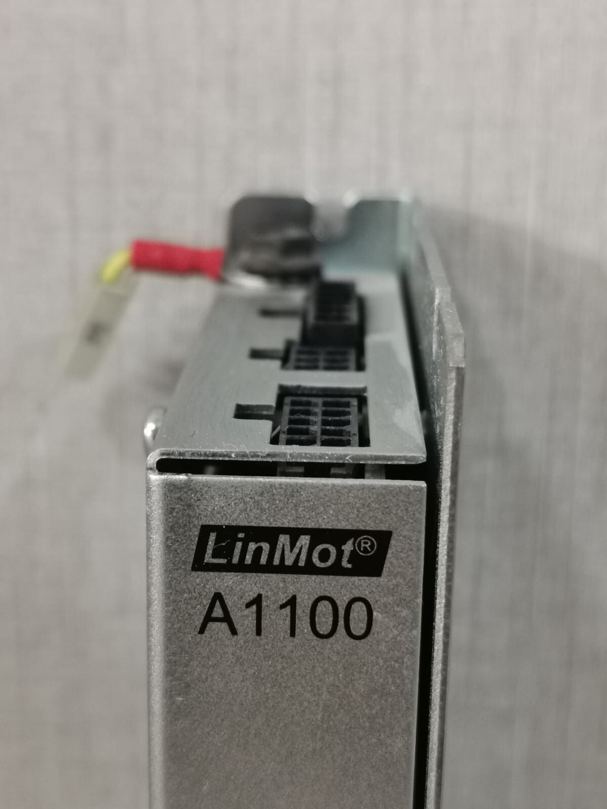 LINMOT DRIVE-0150 LINMOT A1100-GP-LC-0S-I00 SERVO DRIVE 0150-2052 2