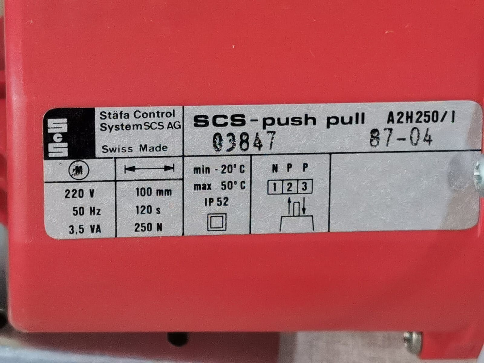 Siemens SCS-PUSH Stafa Control System SCS-Push Bull A2H250/I 220V, 50hz, 3.5VA 2