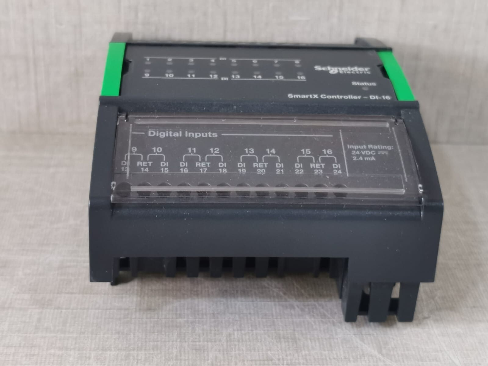 Schneider Electric SXWDI16XX10001 DI-16 Schneider Electric SXWDI16XX10001 I/O Module - ONLY Front Cover Broken 10