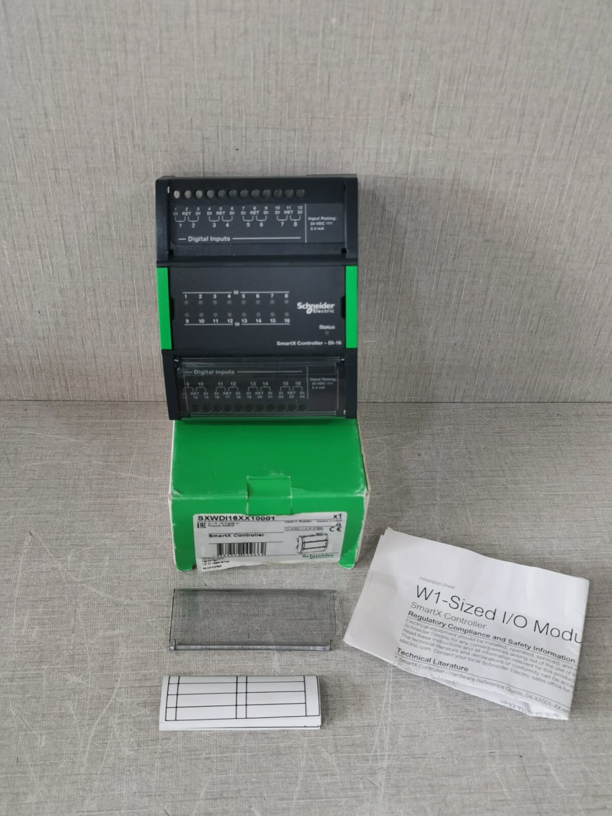 DI-16 Schneider Electric SXWDI16XX10001 I/O Module - ONLY Front Cover Broken