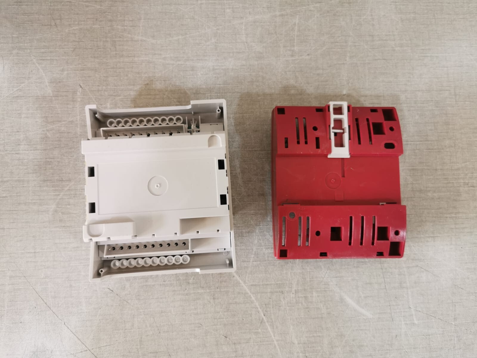 Schneider Electric BASE-411 411 Schneider Electric TAC Xenta 007302011 Ver 1.05 + TERMINAL PART/BASE 5
