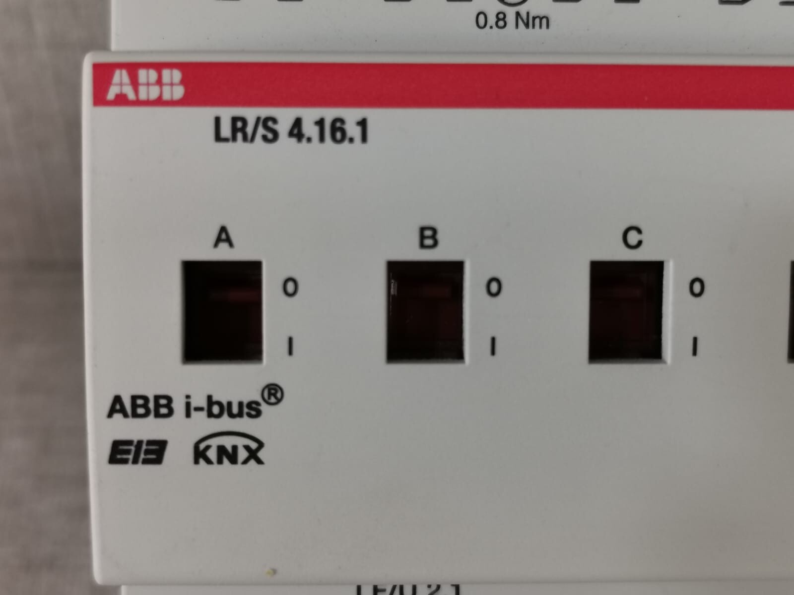 ABB 2CDG 110 088 R0011 ABB 2CDG 110 088 R0011 LR/S 4.16.1 LIGHT CONTROLLER 3