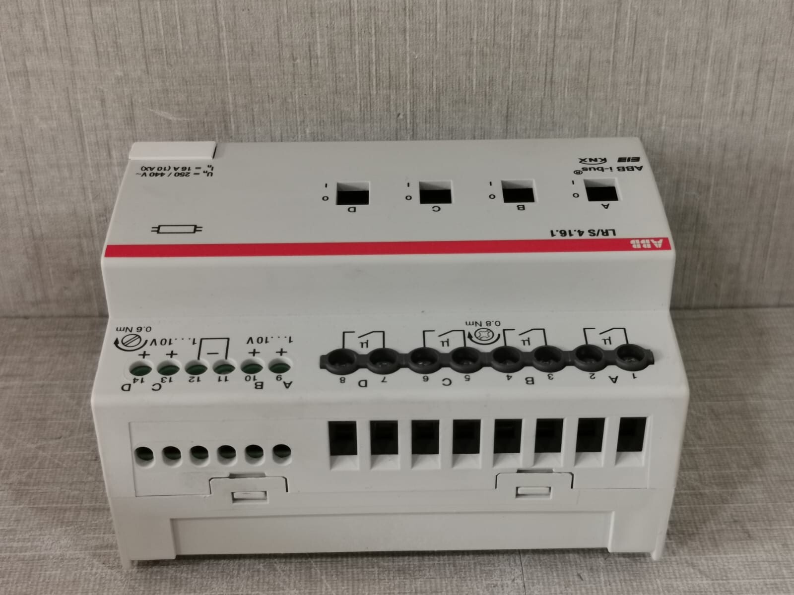 ABB 2CDG 110 088 R0011 ABB 2CDG 110 088 R0011 LR/S 4.16.1 LIGHT CONTROLLER 7